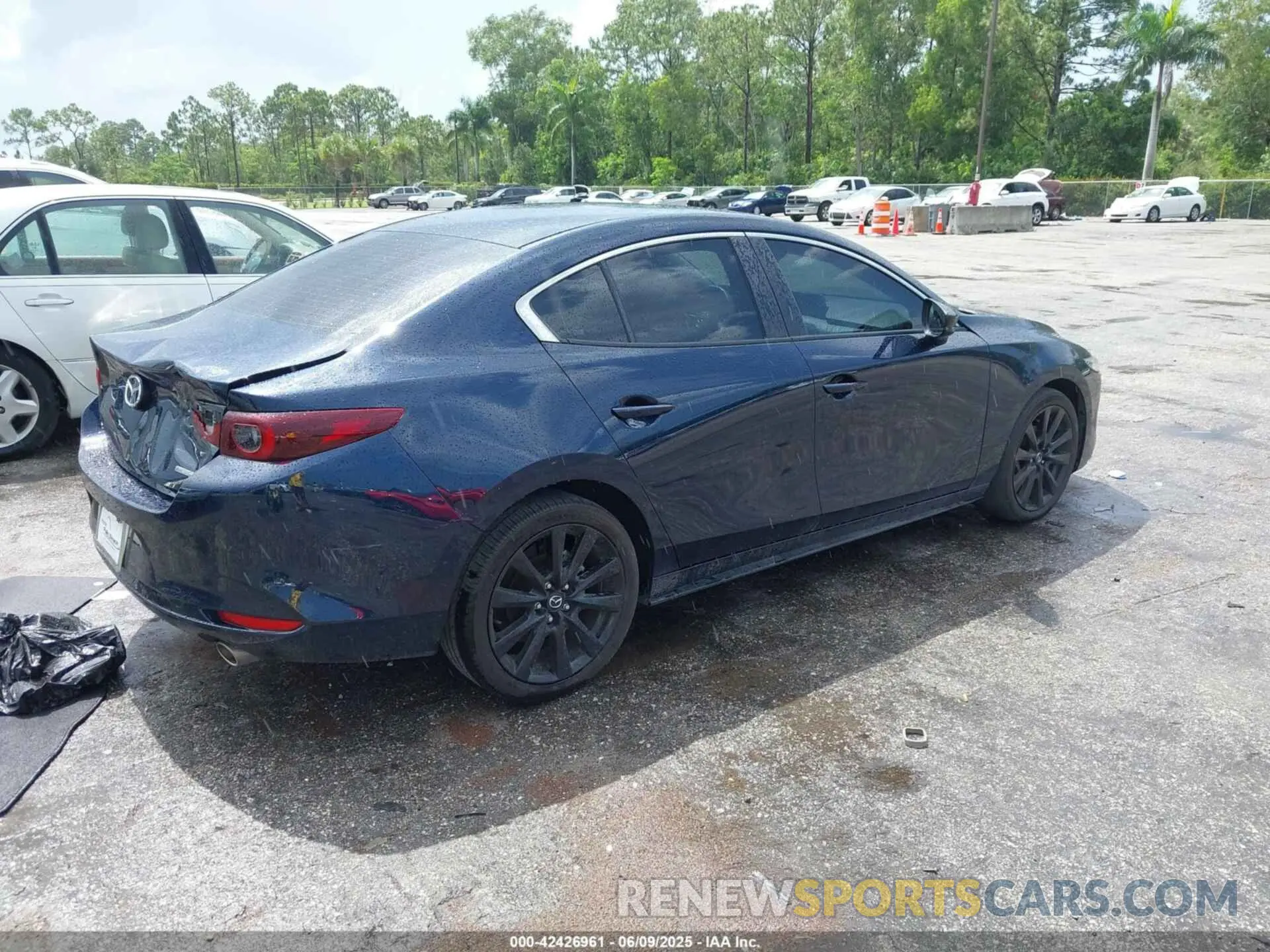 4 Photograph of a damaged car 3MZBPABMXRM401895 MAZDA MAZDA3 2024