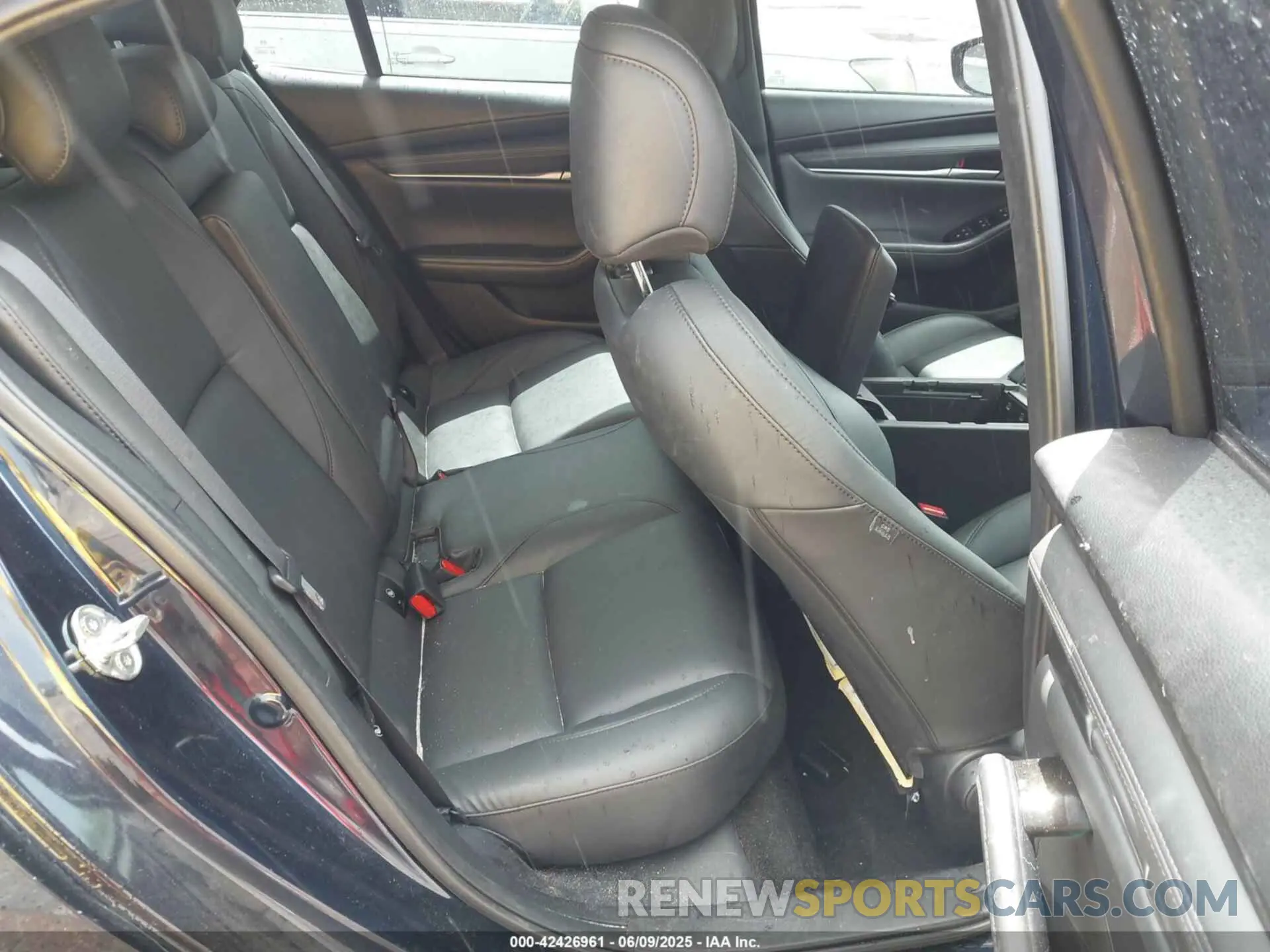 8 Photograph of a damaged car 3MZBPABMXRM401895 MAZDA MAZDA3 2024