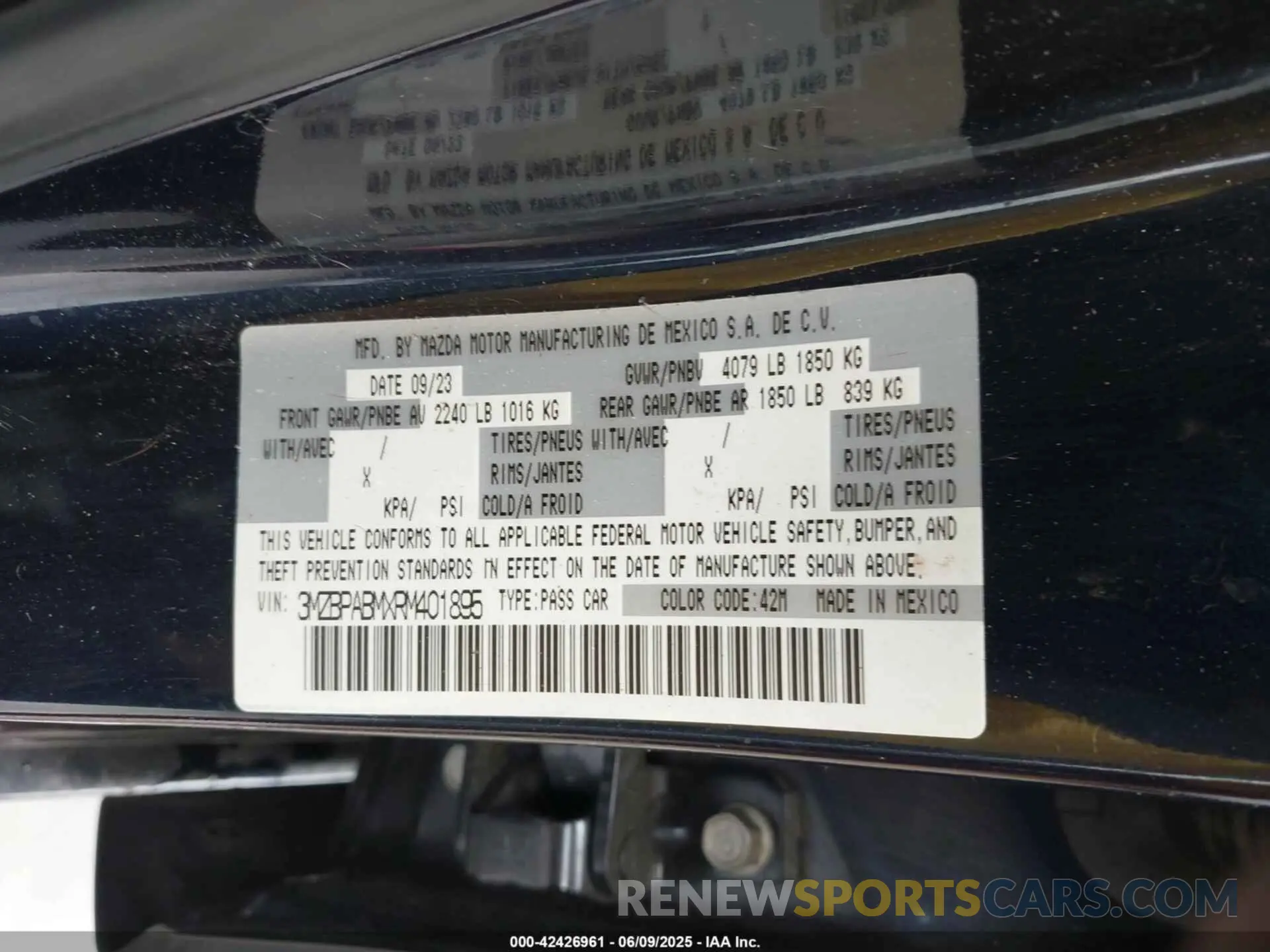 9 Photograph of a damaged car 3MZBPABMXRM401895 MAZDA MAZDA3 2024