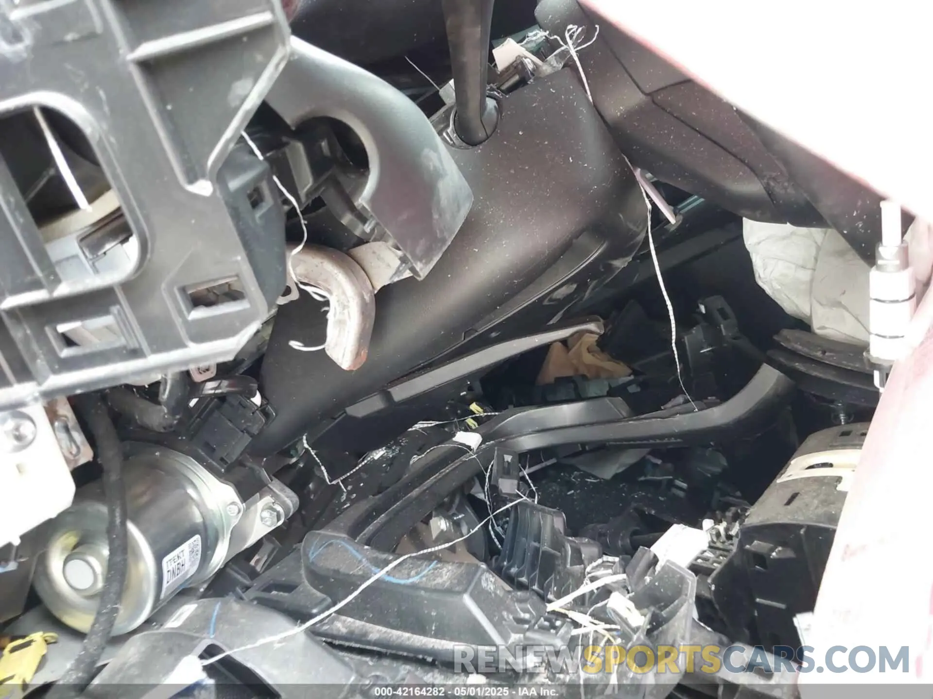 15 Photograph of a damaged car 3MZBPACM3RM400117 MAZDA MAZDA3 2024