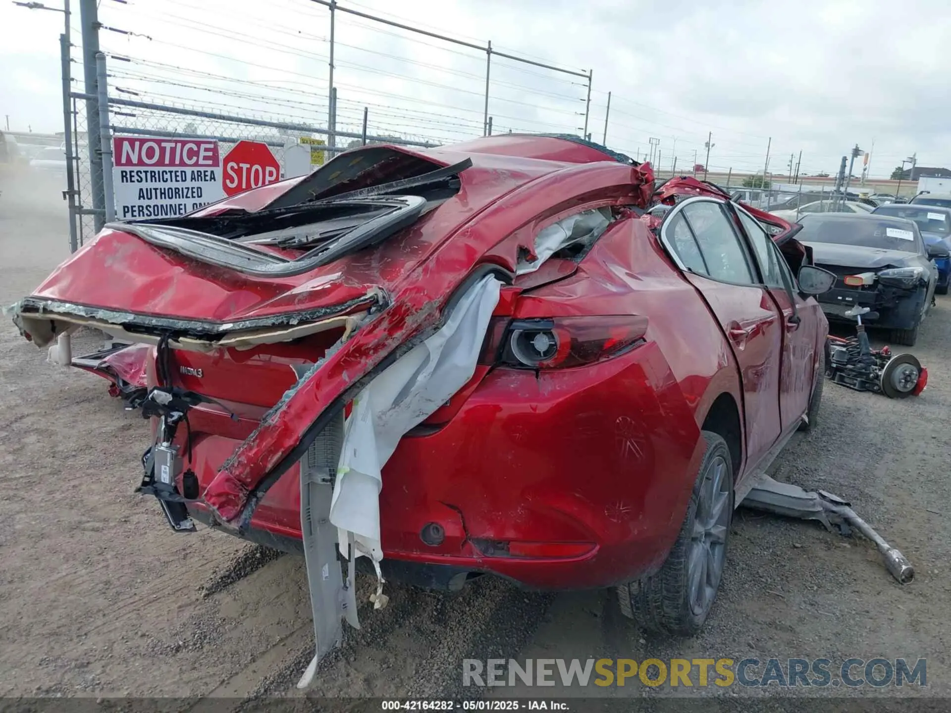 4 Photograph of a damaged car 3MZBPACM3RM400117 MAZDA MAZDA3 2024