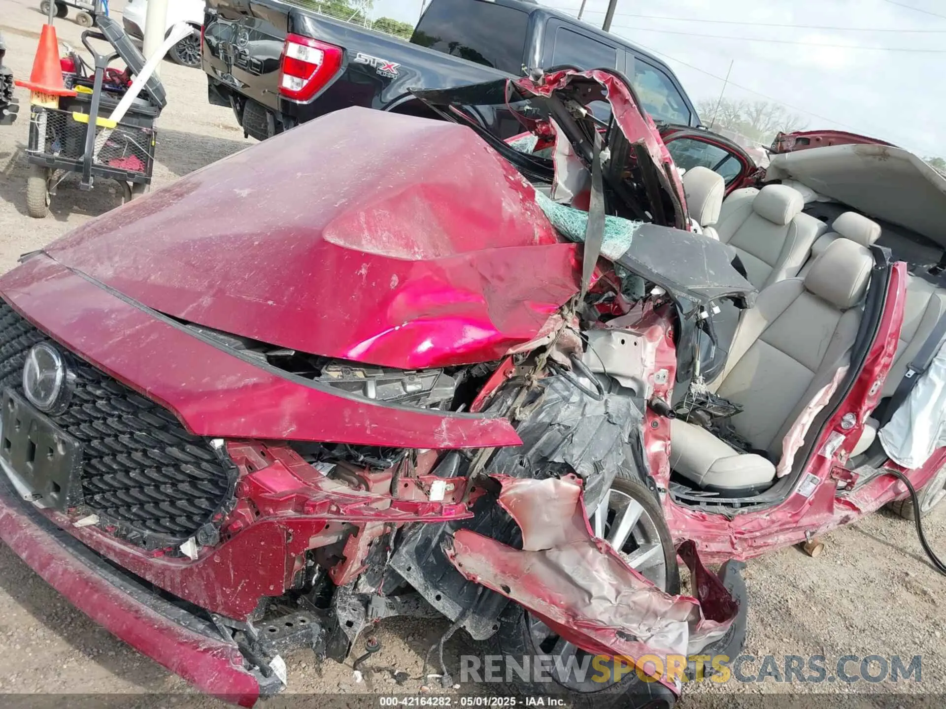 6 Photograph of a damaged car 3MZBPACM3RM400117 MAZDA MAZDA3 2024