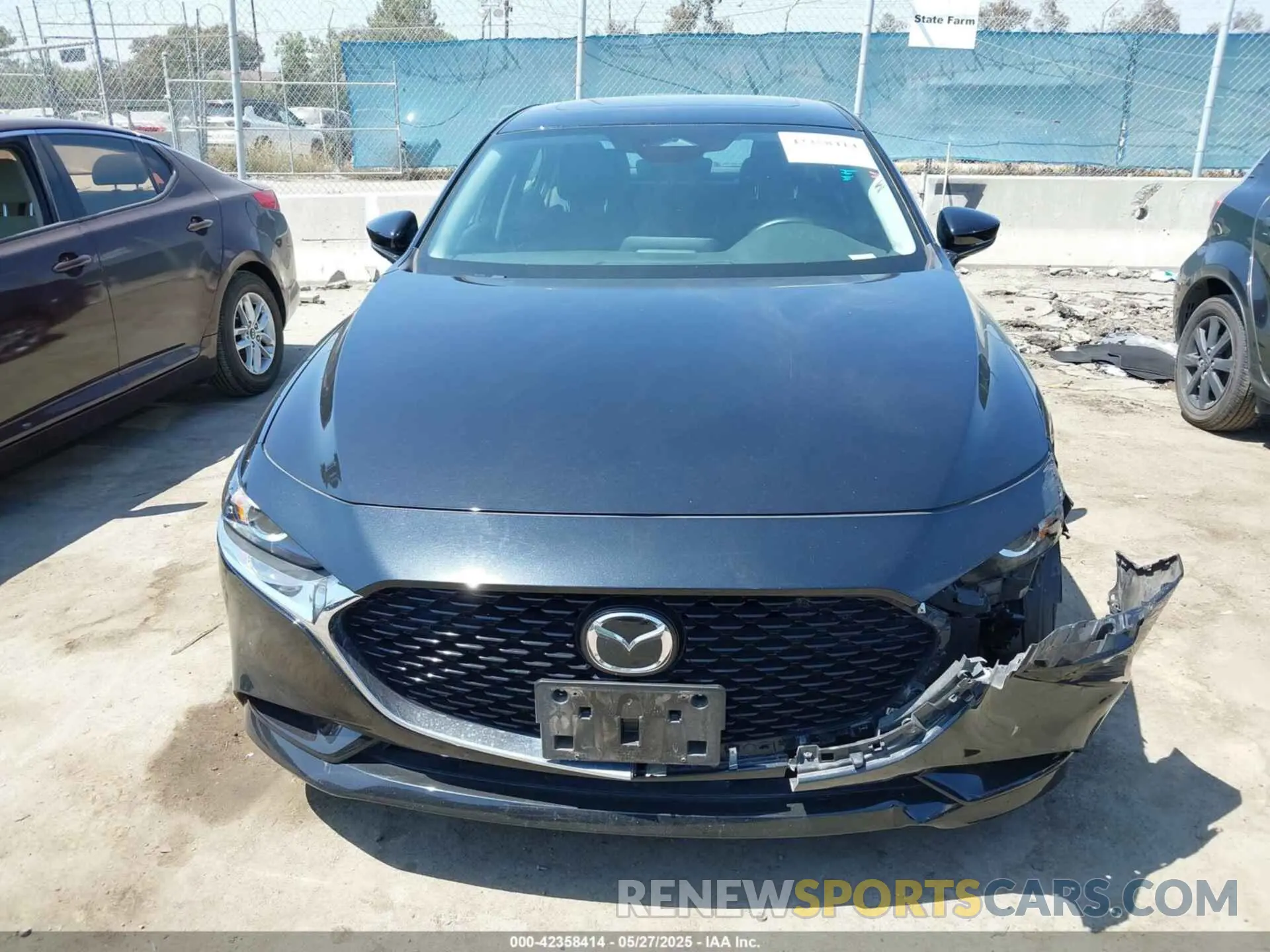 12 Photograph of a damaged car 3MZBPACM3RM417418 MAZDA MAZDA3 2024