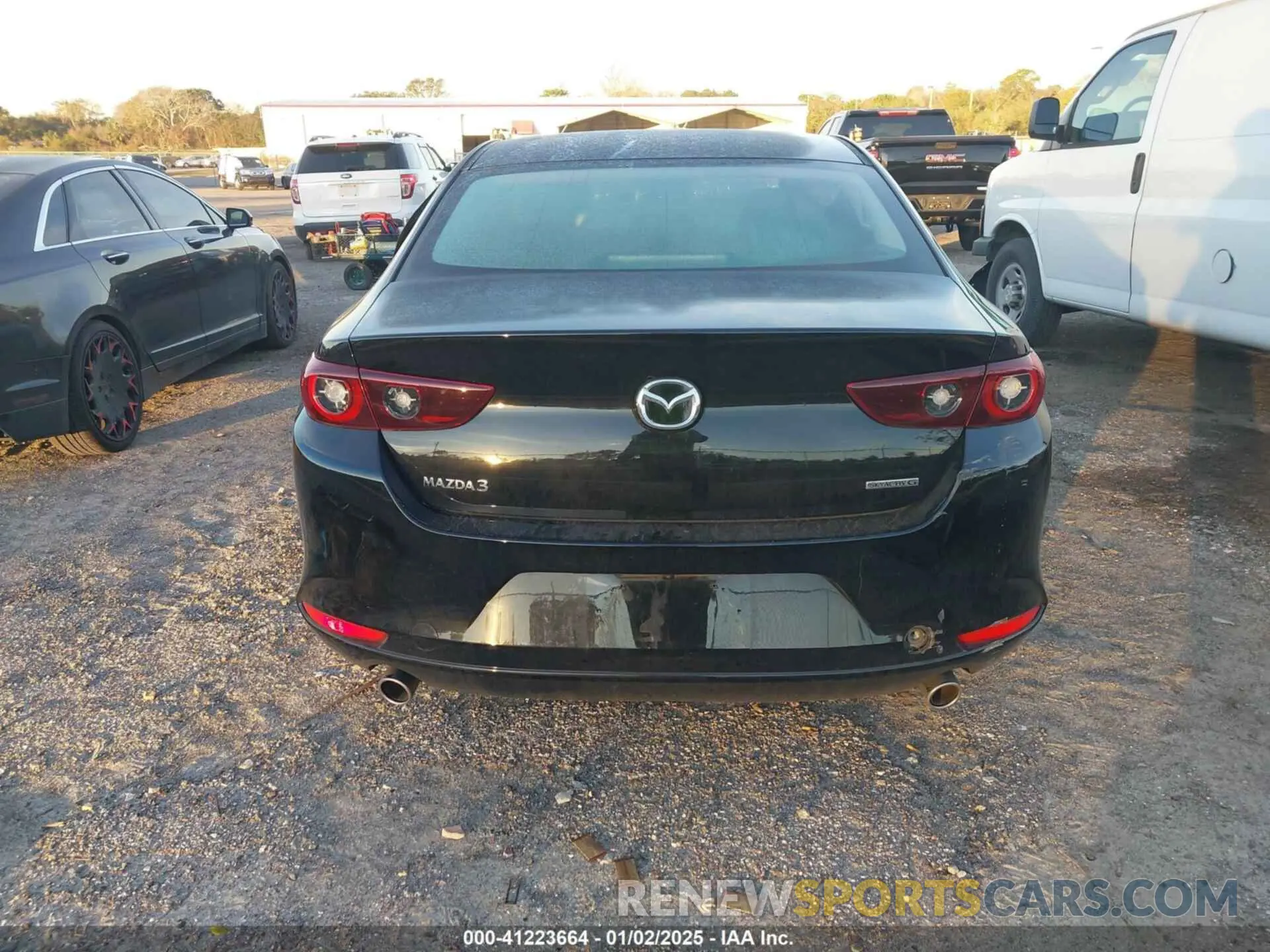 16 Photograph of a damaged car 3MZBPACM5RM402967 MAZDA MAZDA3 2024