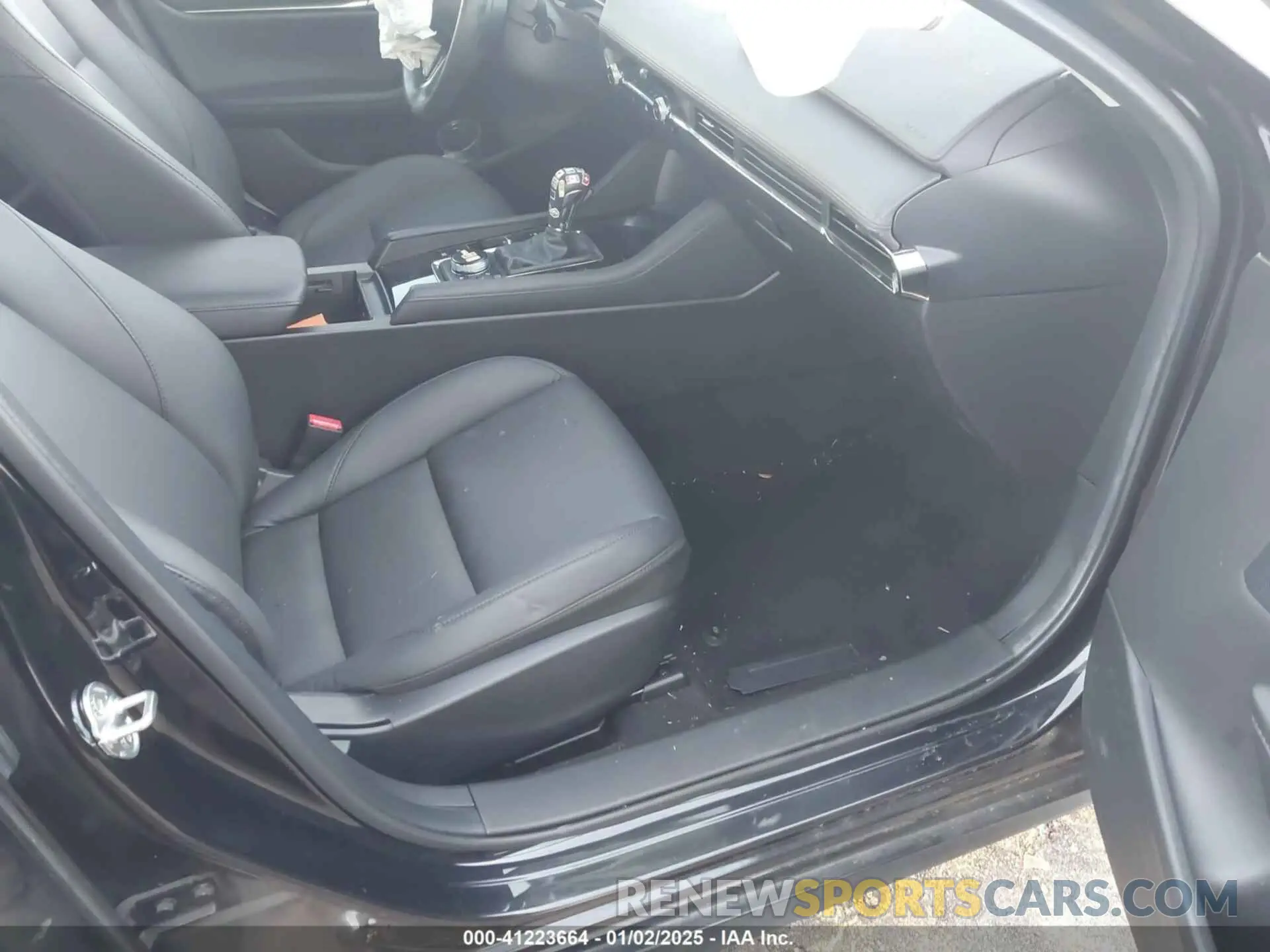 5 Photograph of a damaged car 3MZBPACM5RM402967 MAZDA MAZDA3 2024