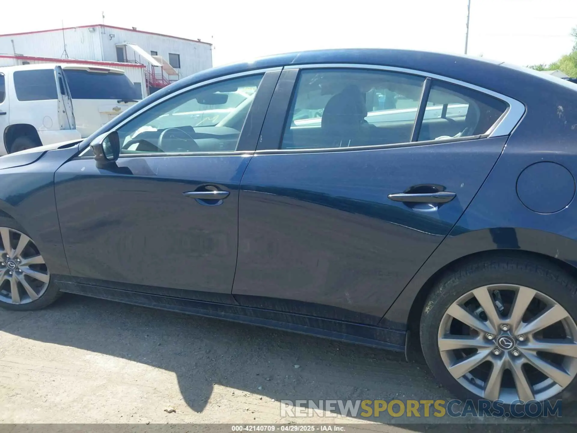 14 Photograph of a damaged car 3MZBPACM7RM415218 MAZDA MAZDA3 2024
