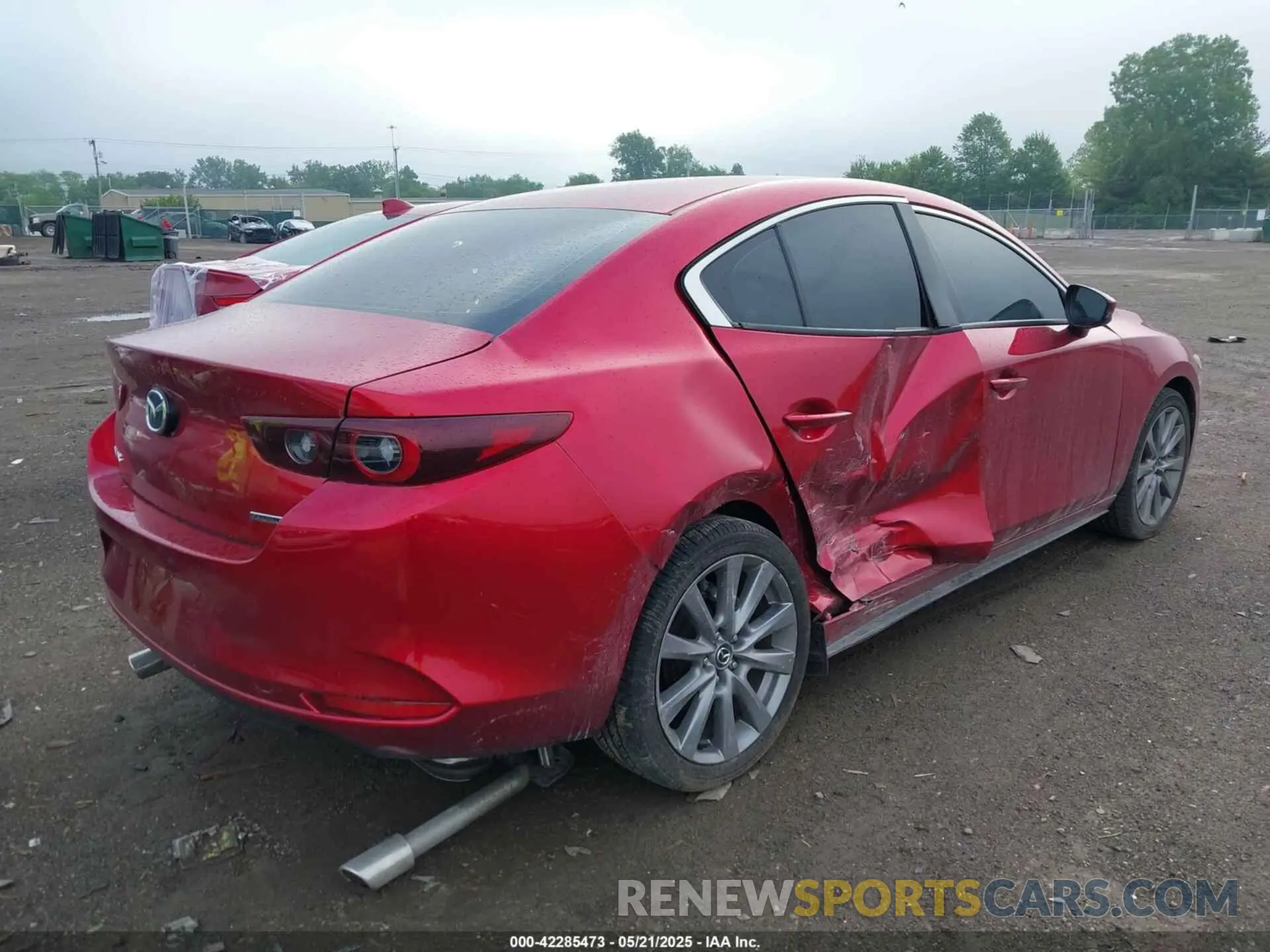 4 Photograph of a damaged car 3MZBPACMXRM411227 MAZDA MAZDA3 2024