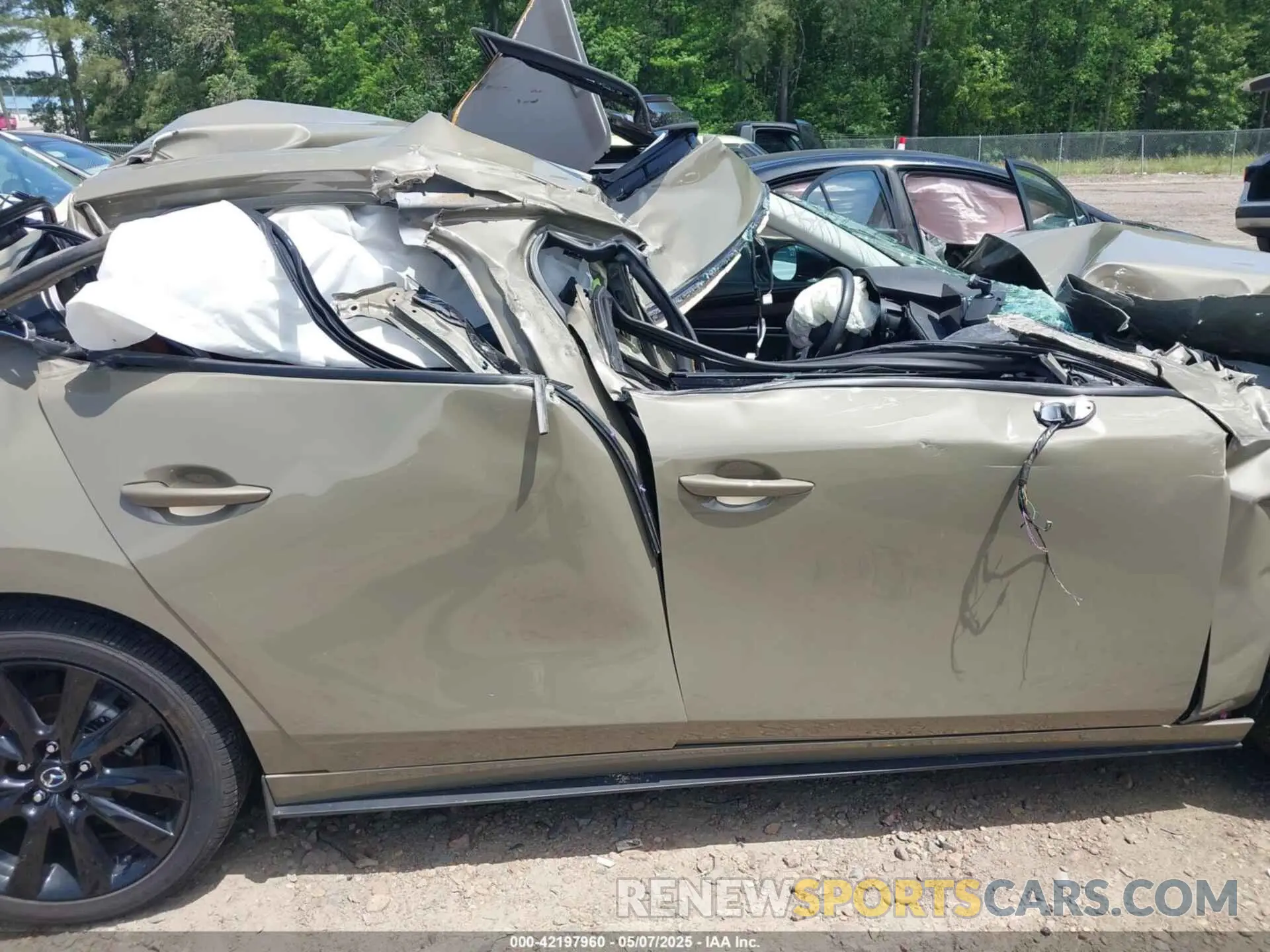 12 Photograph of a damaged car 3MZBPBXY1RM421132 MAZDA MAZDA3 2024