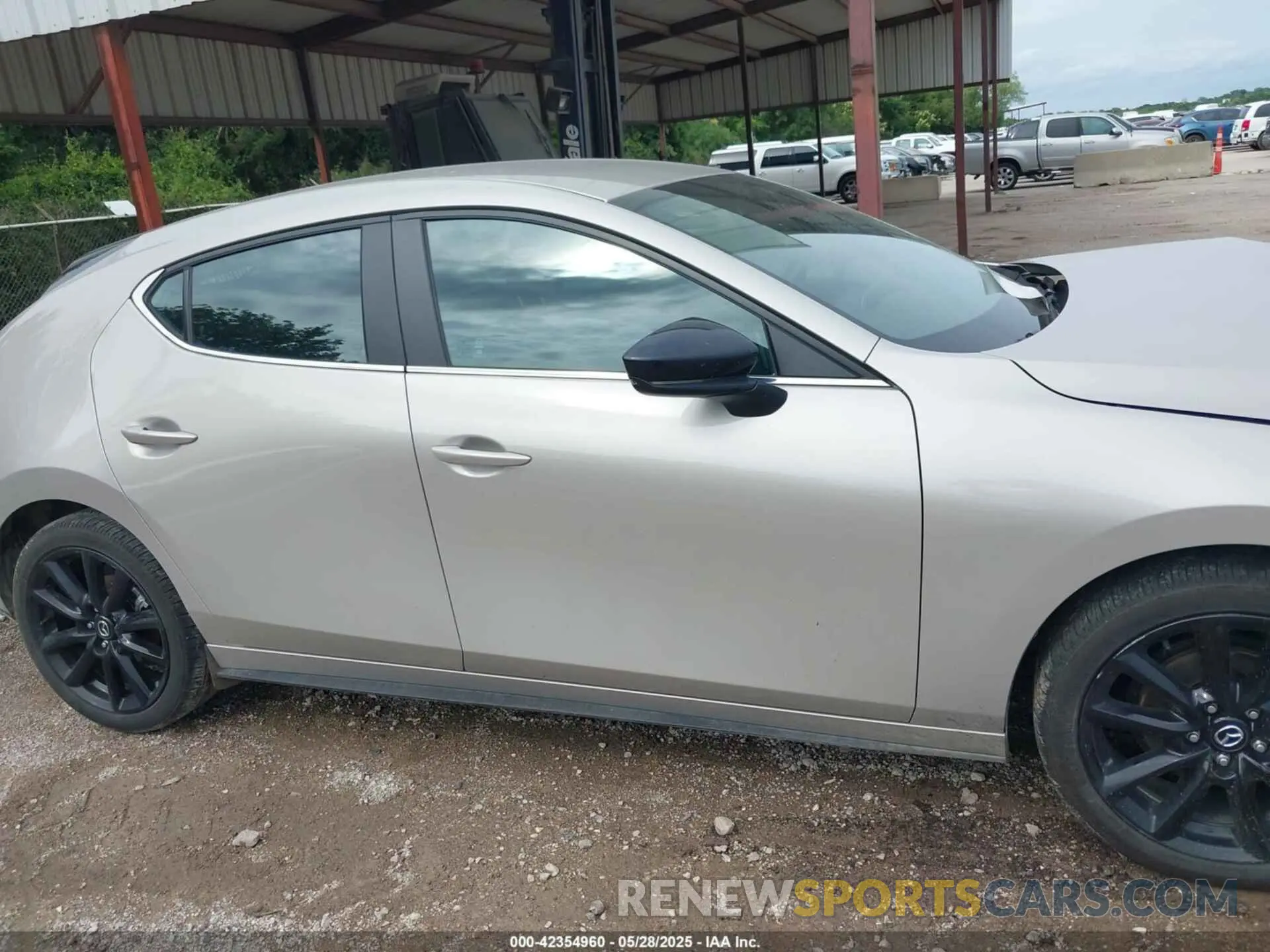 13 Photograph of a damaged car JM1BPAKM5R1722193 MAZDA MAZDA3 2024