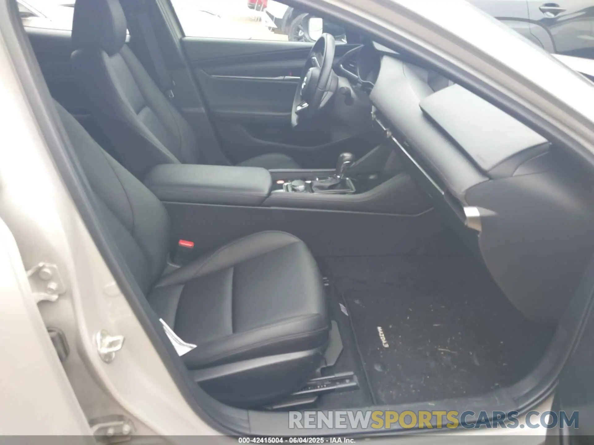5 Photograph of a damaged car JM1BPAKM7R1722311 MAZDA MAZDA3 2024