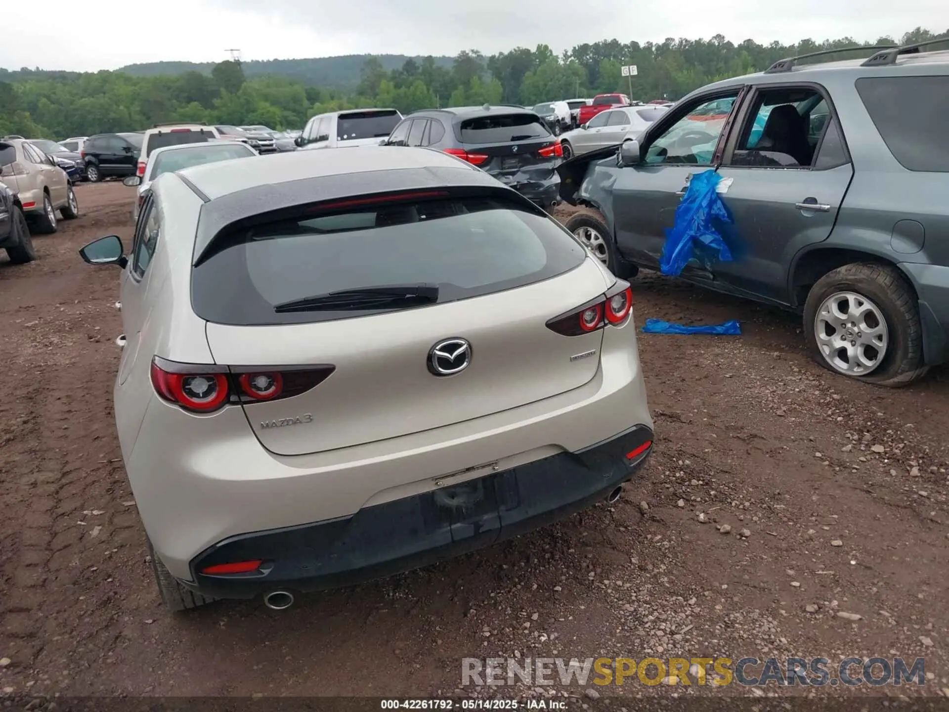 16 Photograph of a damaged car JM1BPAKMXR1722416 MAZDA MAZDA3 2024