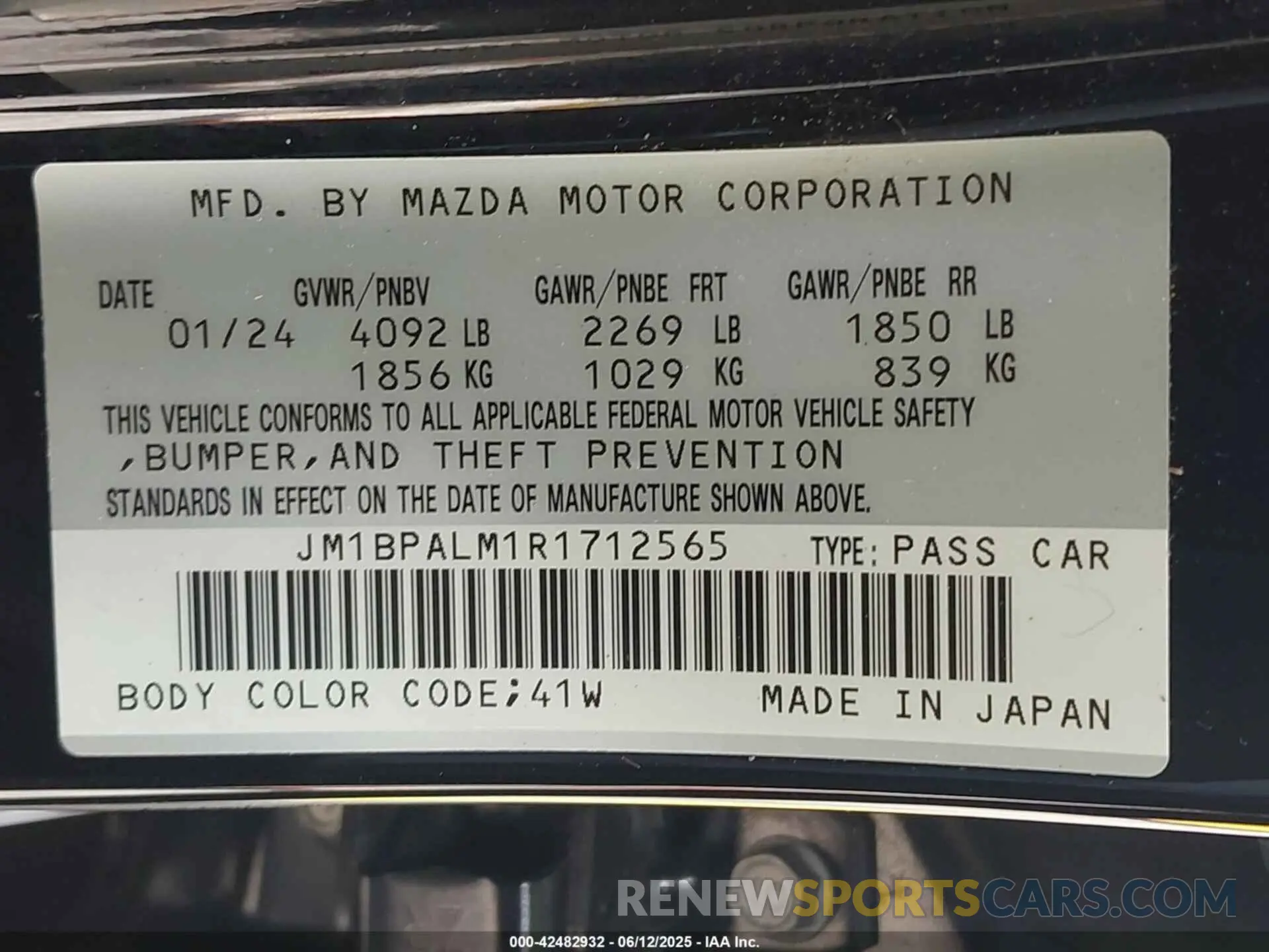 9 Photograph of a damaged car JM1BPALM1R1712565 MAZDA MAZDA3 2024