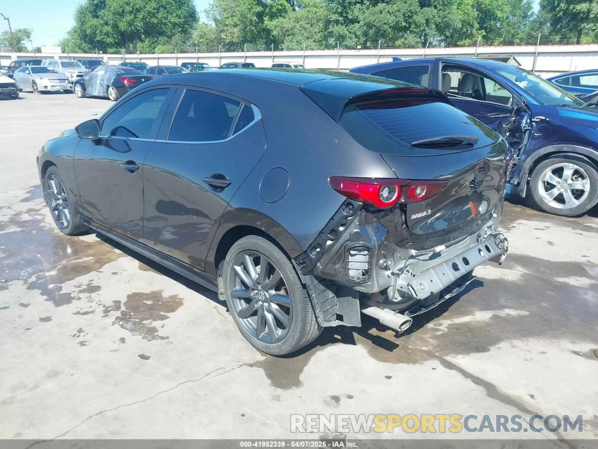3 Photograph of a damaged car JM1BPALM2R1708220 MAZDA MAZDA3 2024