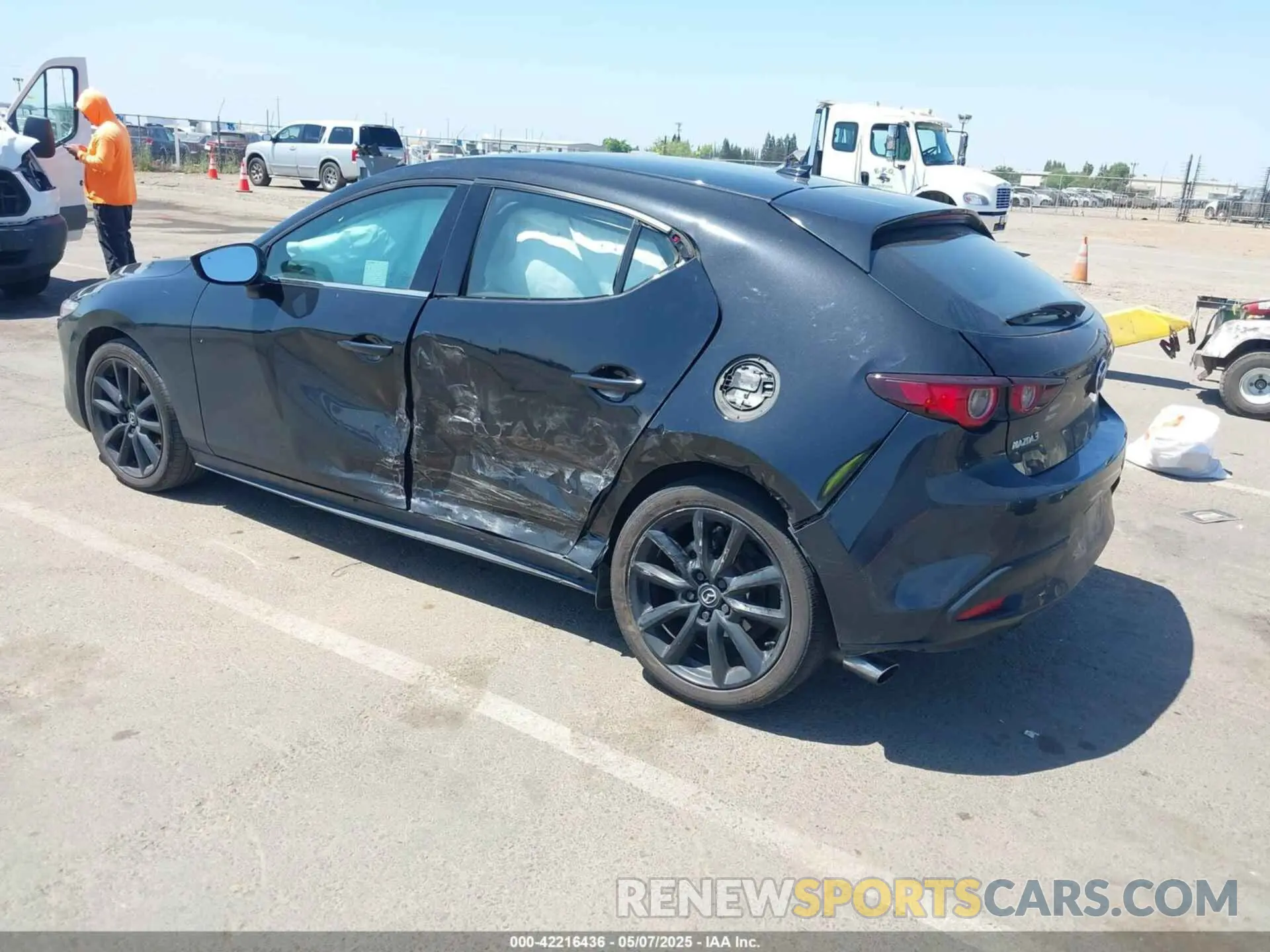 3 Photograph of a damaged car JM1BPAMM7R1656291 MAZDA MAZDA3 2024