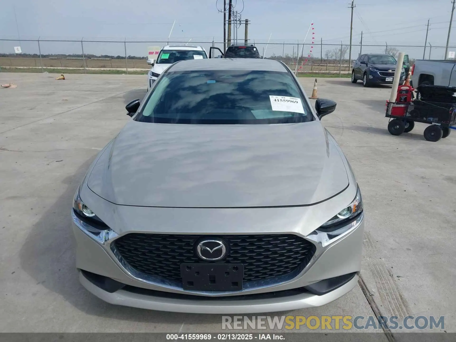 6 Photograph of a damaged car 3MZBPABM7SM450378 MAZDA MAZDA3 2025