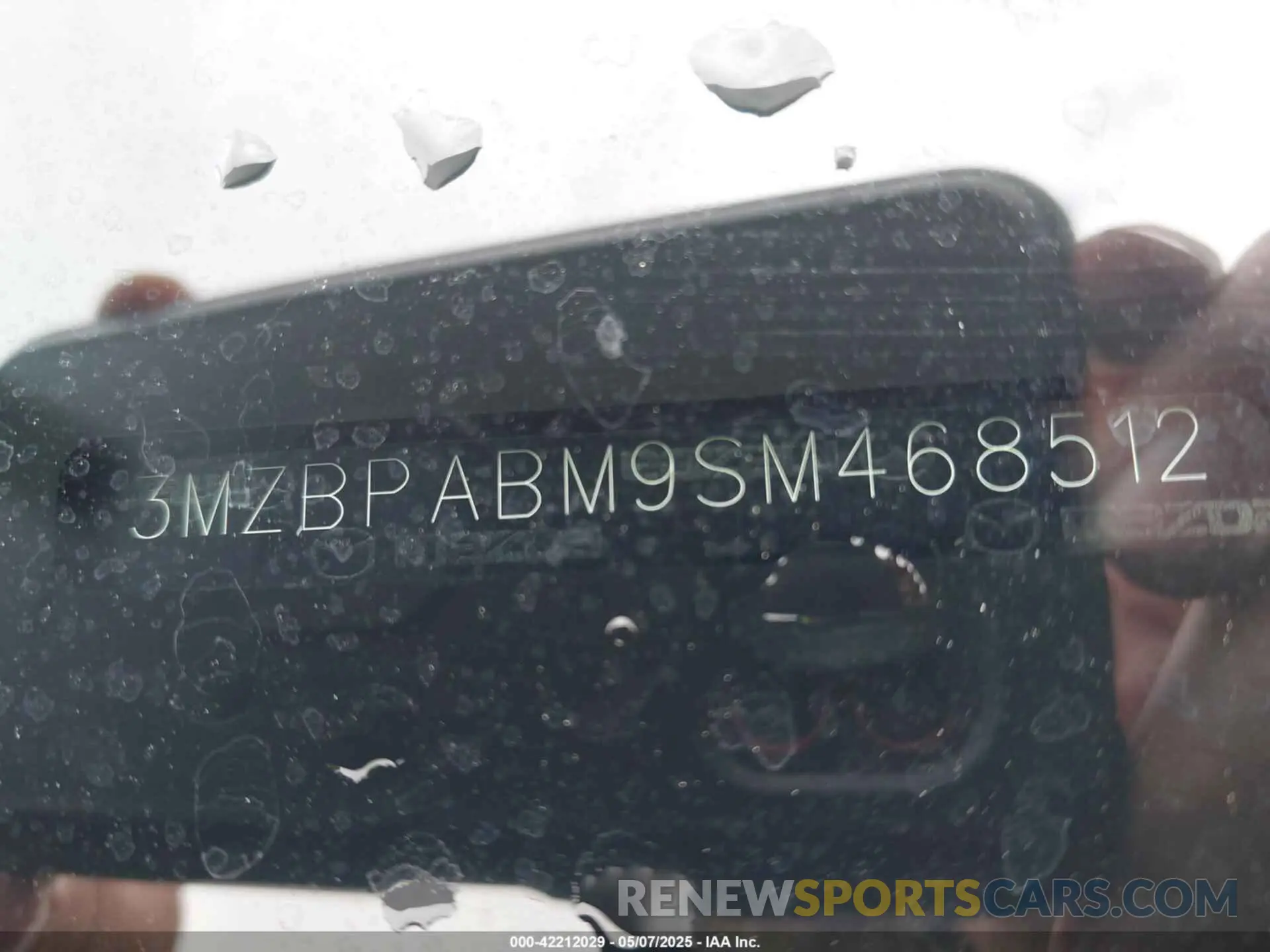9 Photograph of a damaged car 3MZBPABM9SM468512 MAZDA MAZDA3 2025