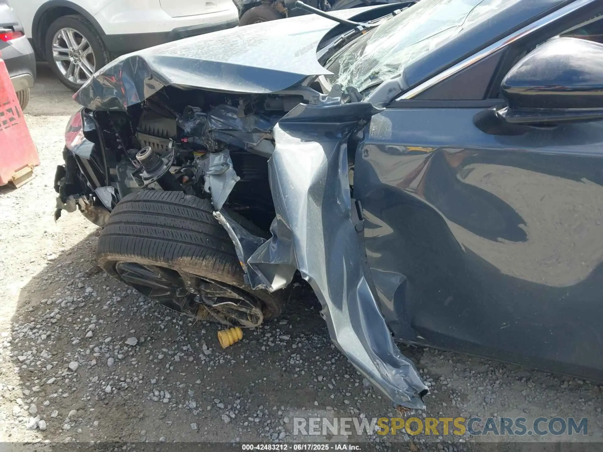 17 Photograph of a damaged car 3MZBPBCM4SM467451 MAZDA MAZDA3 2025