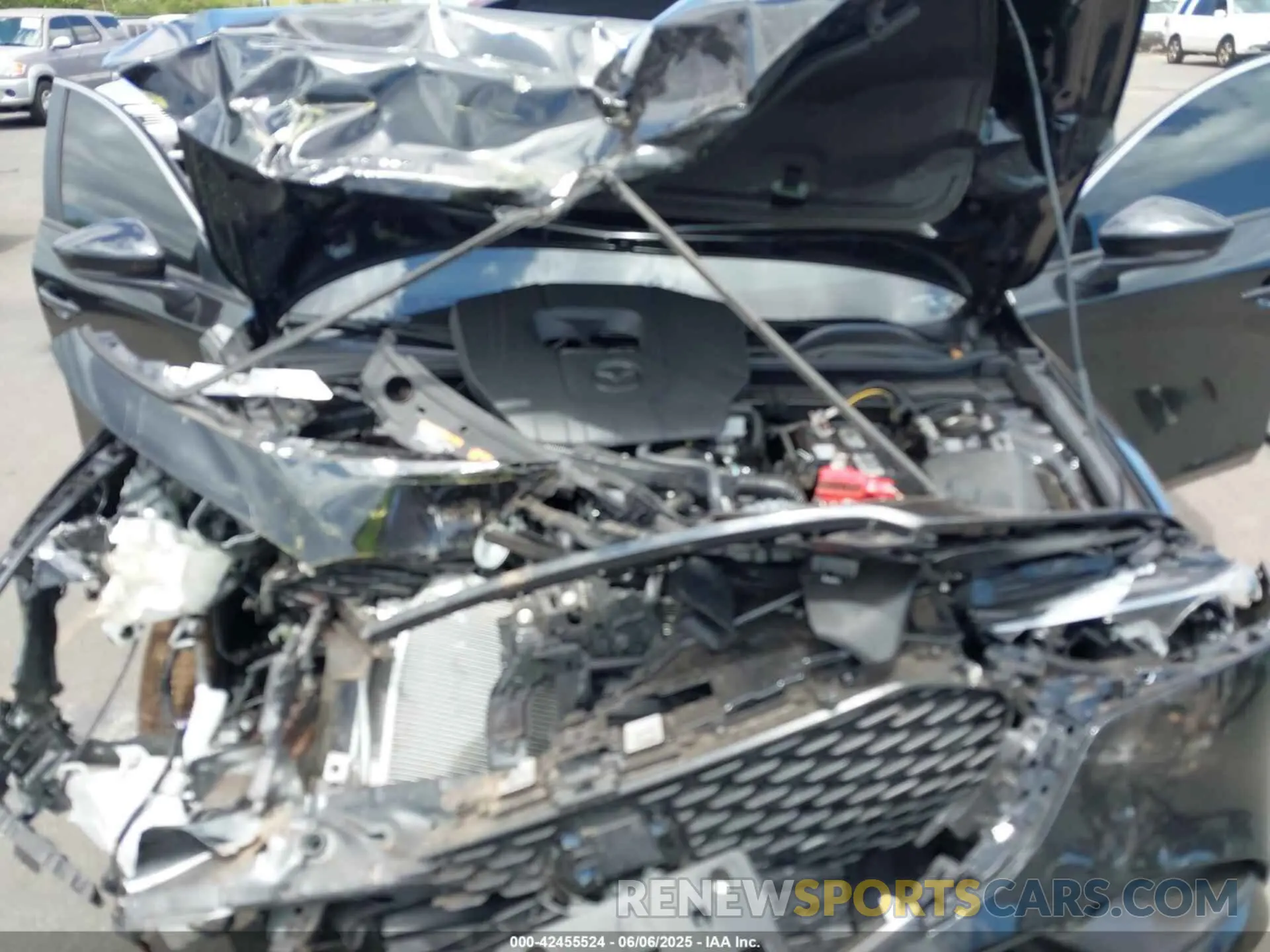 10 Photograph of a damaged car JM1BPAAM8S1766213 MAZDA MAZDA3 2025