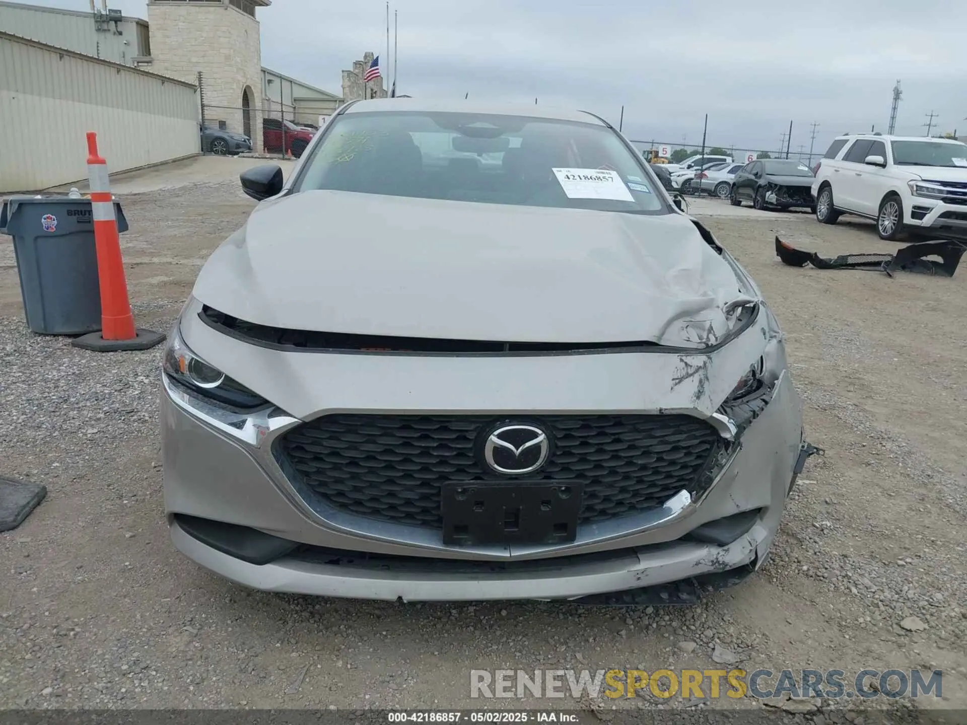 12 Photograph of a damaged car JM1BPABM5S1762571 MAZDA MAZDA3 2025