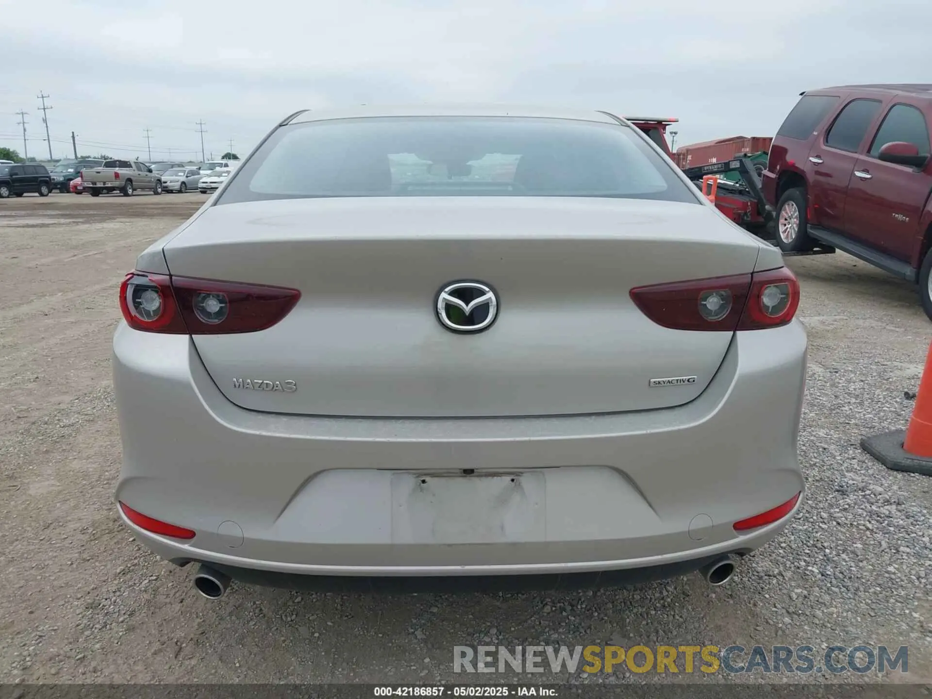 16 Photograph of a damaged car JM1BPABM5S1762571 MAZDA MAZDA3 2025