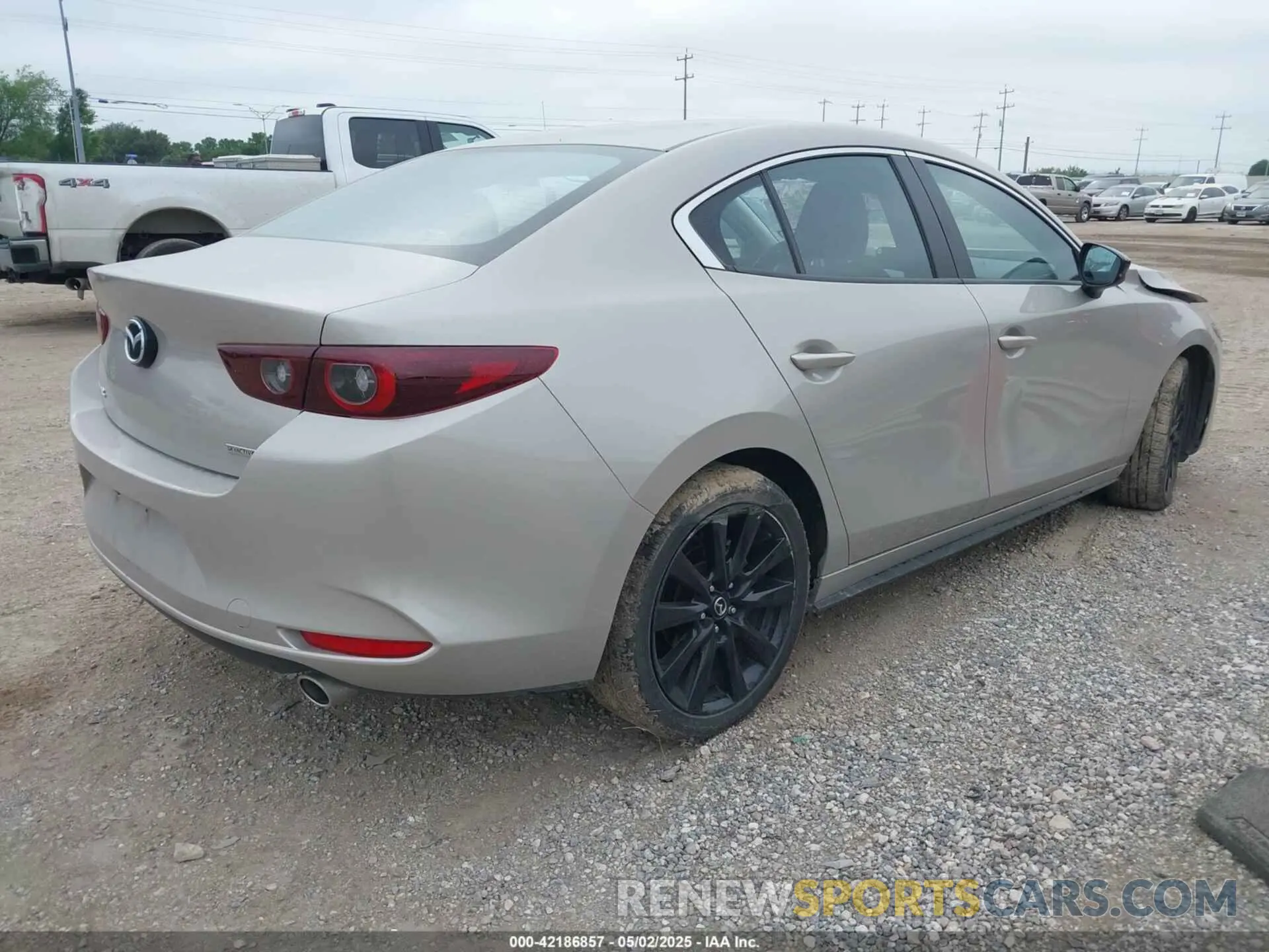 4 Photograph of a damaged car JM1BPABM5S1762571 MAZDA MAZDA3 2025