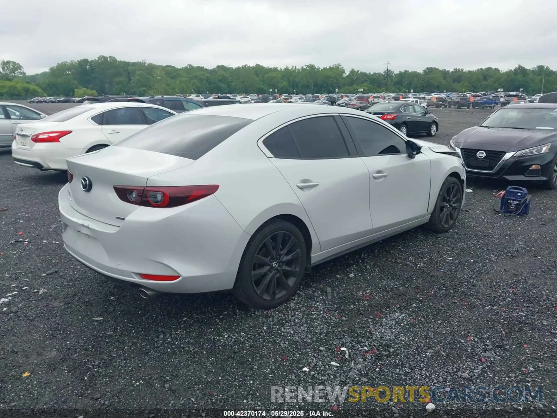 4 Photograph of a damaged car JM1BPABM7S1764208 MAZDA MAZDA3 2025