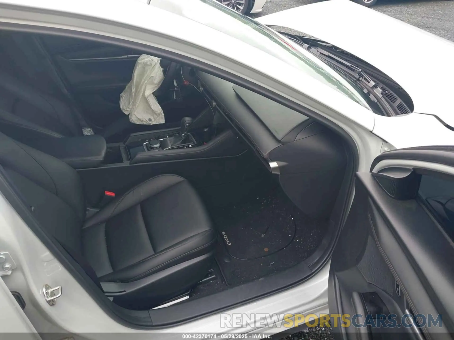 5 Photograph of a damaged car JM1BPABM7S1764208 MAZDA MAZDA3 2025