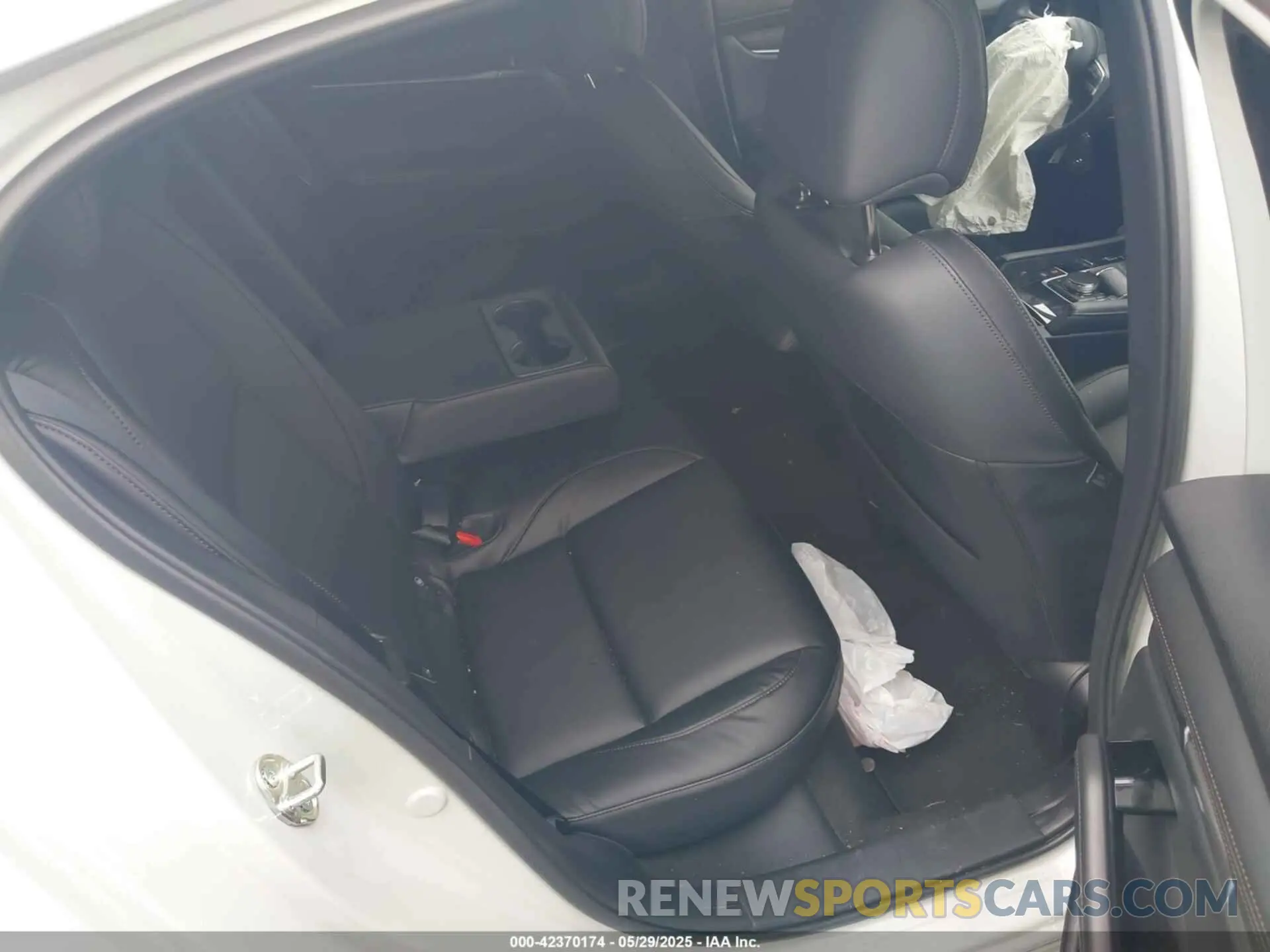 8 Photograph of a damaged car JM1BPABM7S1764208 MAZDA MAZDA3 2025
