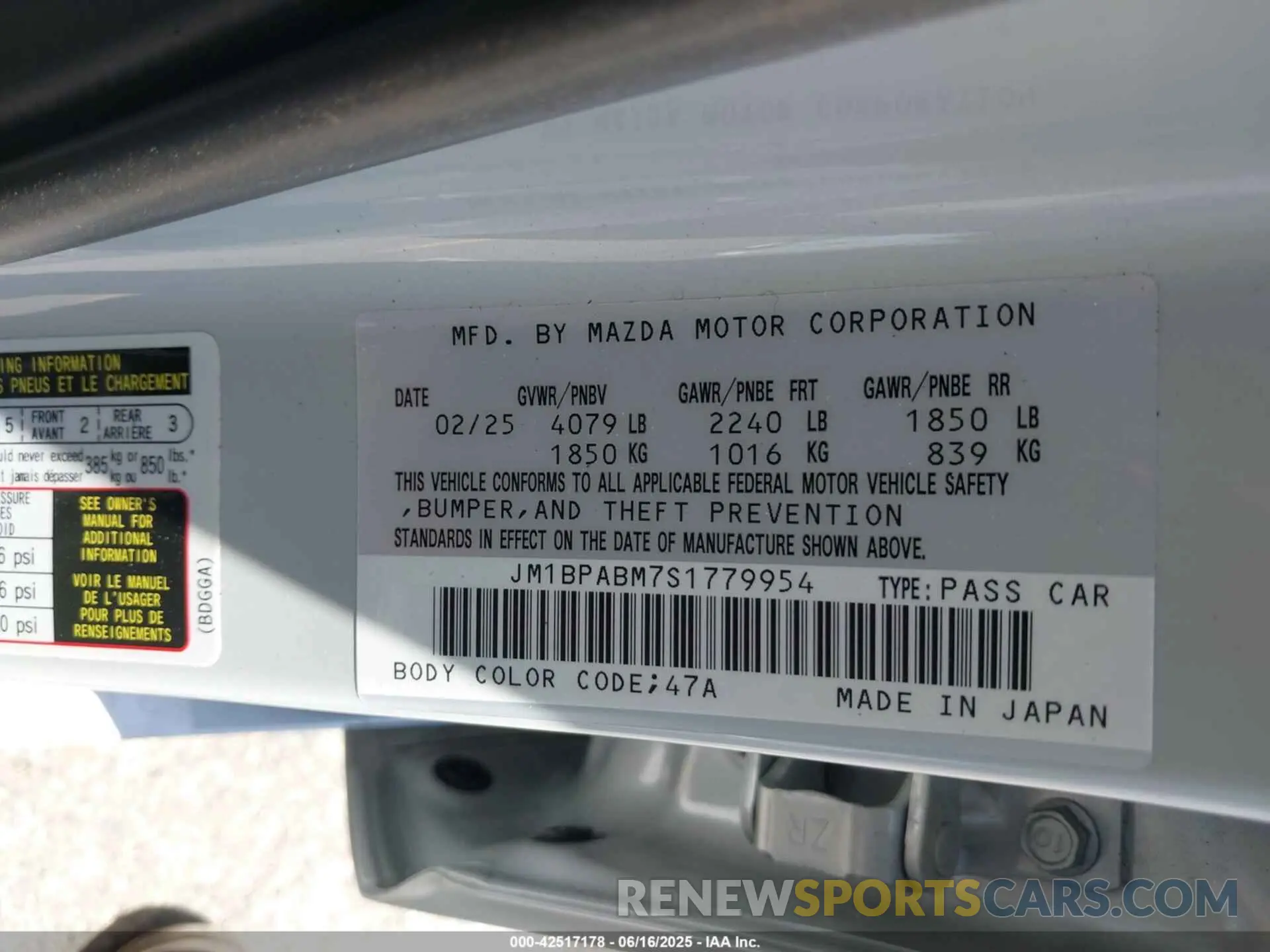 9 Photograph of a damaged car JM1BPABM7S1779954 MAZDA MAZDA3 2025