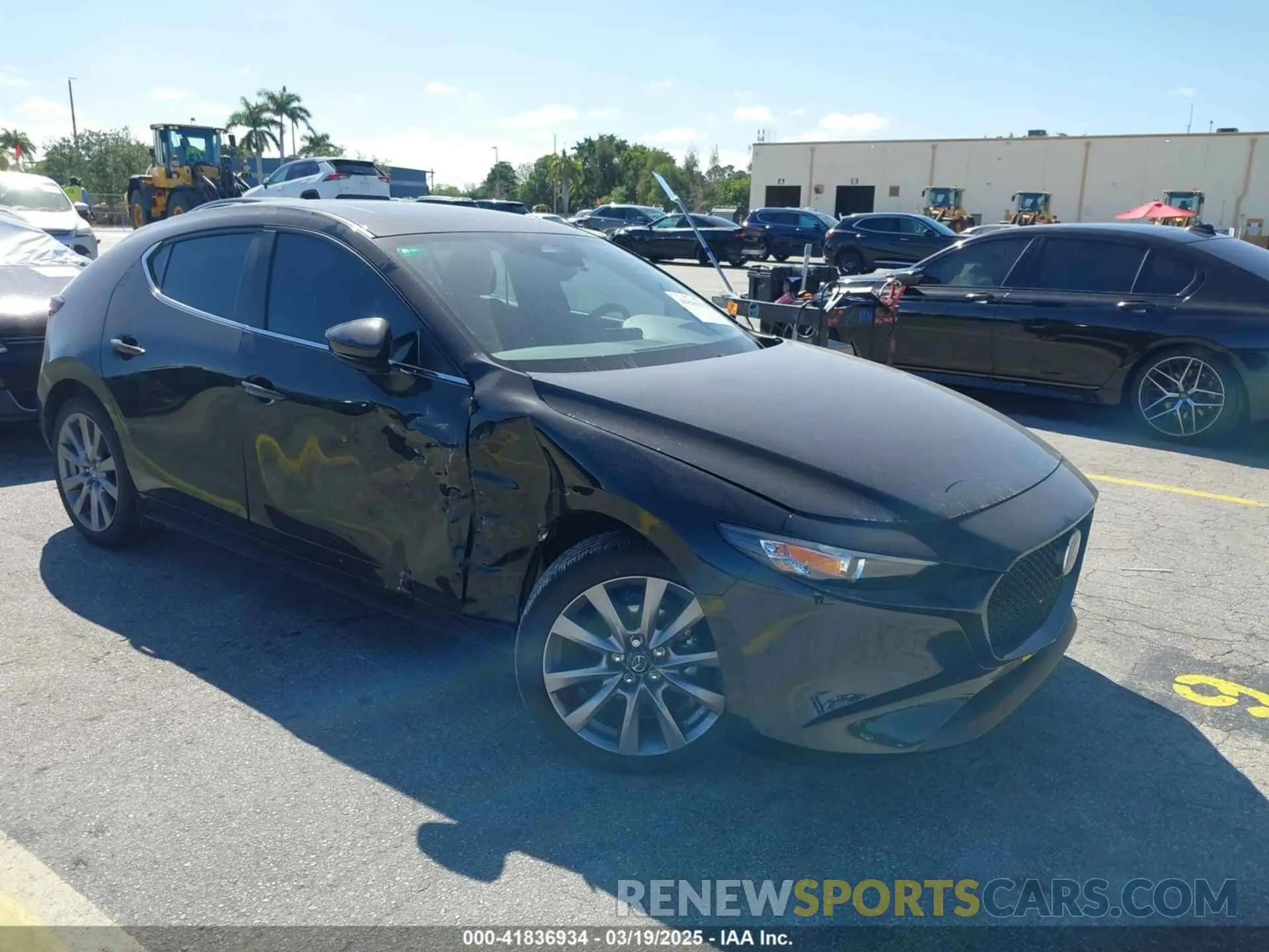 1 Photograph of a damaged car JM1BPALM2S1774739 MAZDA MAZDA3 2025