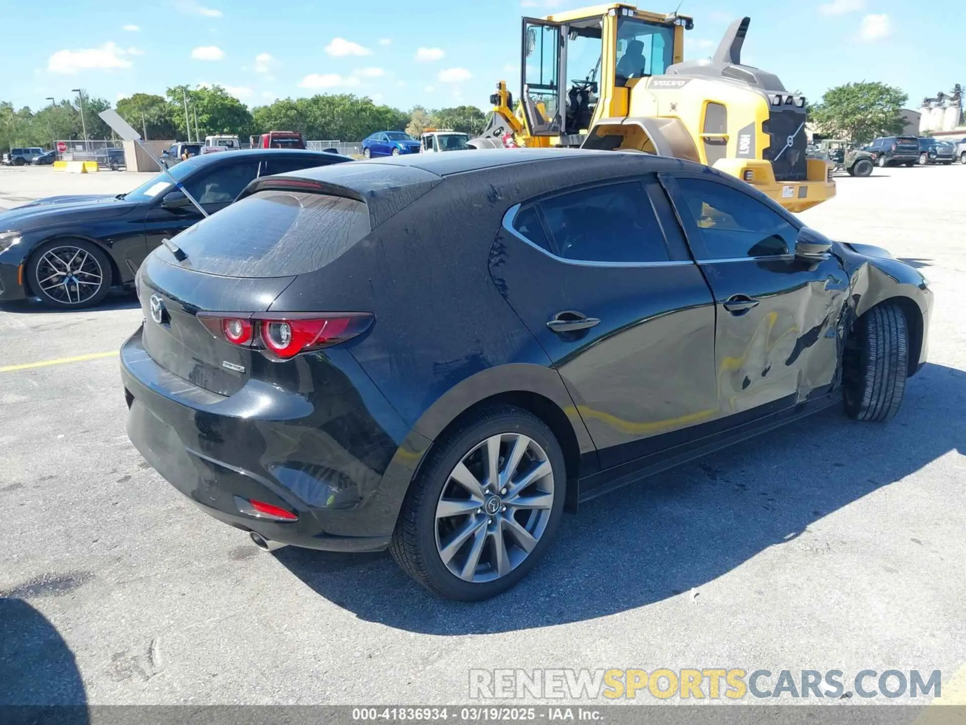 4 Photograph of a damaged car JM1BPALM2S1774739 MAZDA MAZDA3 2025