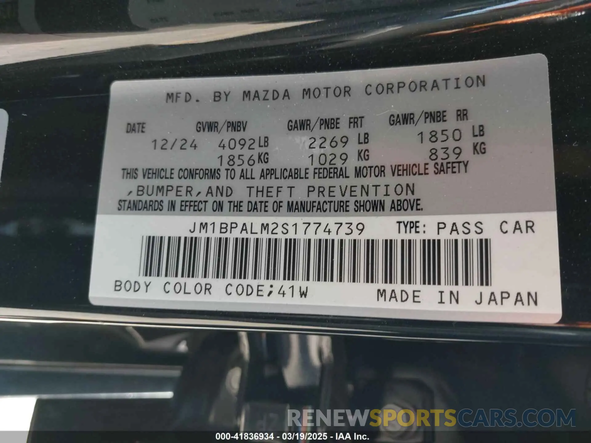 9 Photograph of a damaged car JM1BPALM2S1774739 MAZDA MAZDA3 2025