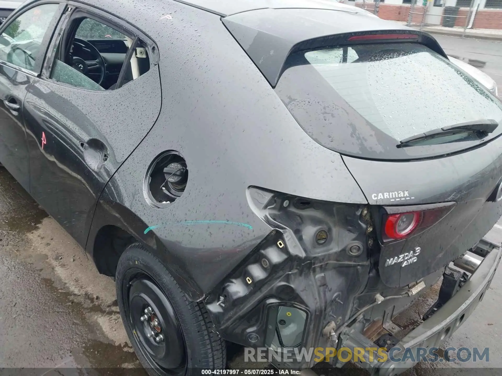 17 Photograph of a damaged car JM1BPBJM2K1134491 MAZDA MAZDA3 HATCHBACK 2019