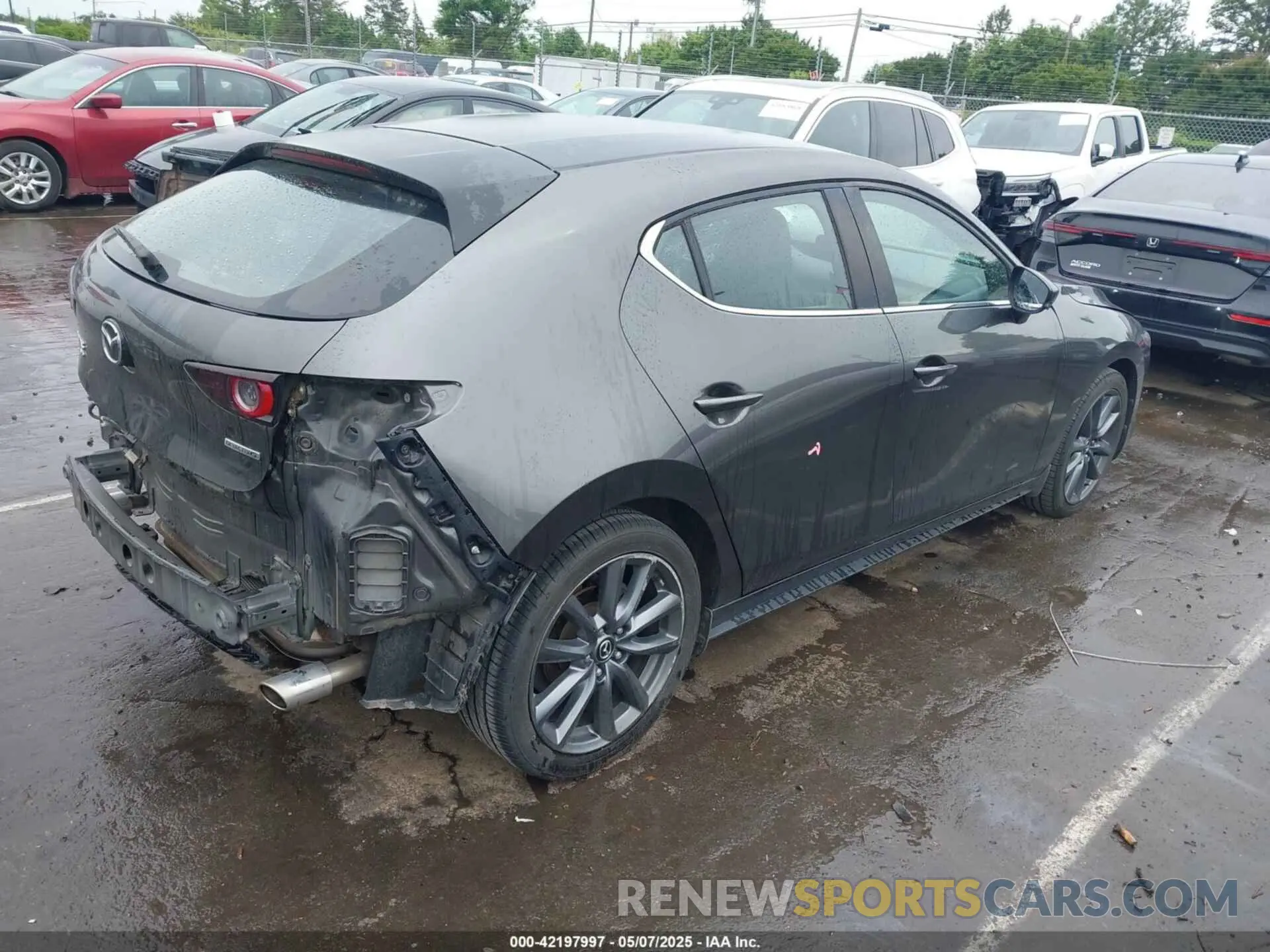 4 Photograph of a damaged car JM1BPBJM2K1134491 MAZDA MAZDA3 HATCHBACK 2019