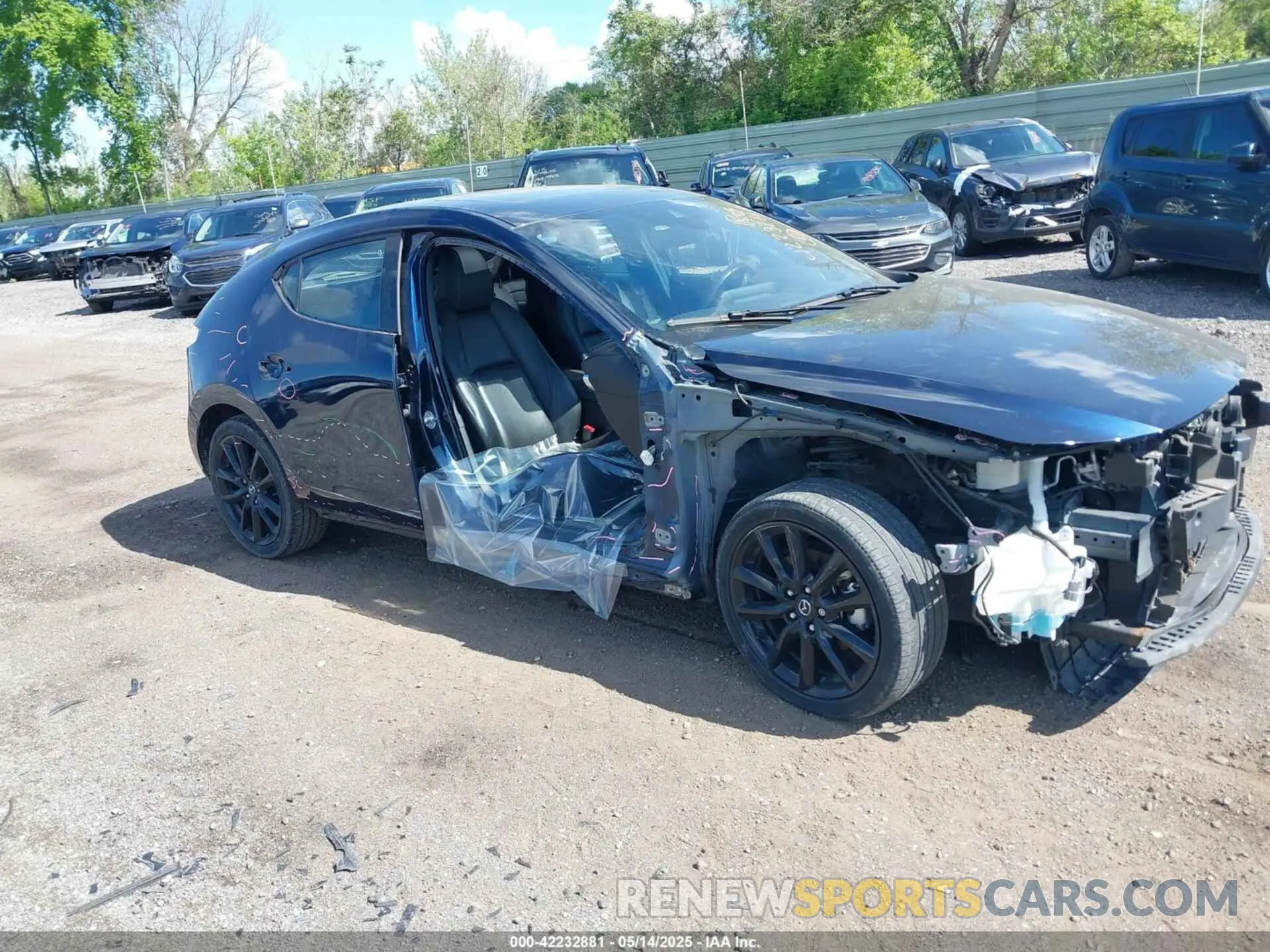 1 Photograph of a damaged car JM1BPBNMXK1144535 MAZDA MAZDA3 HATCHBACK 2019