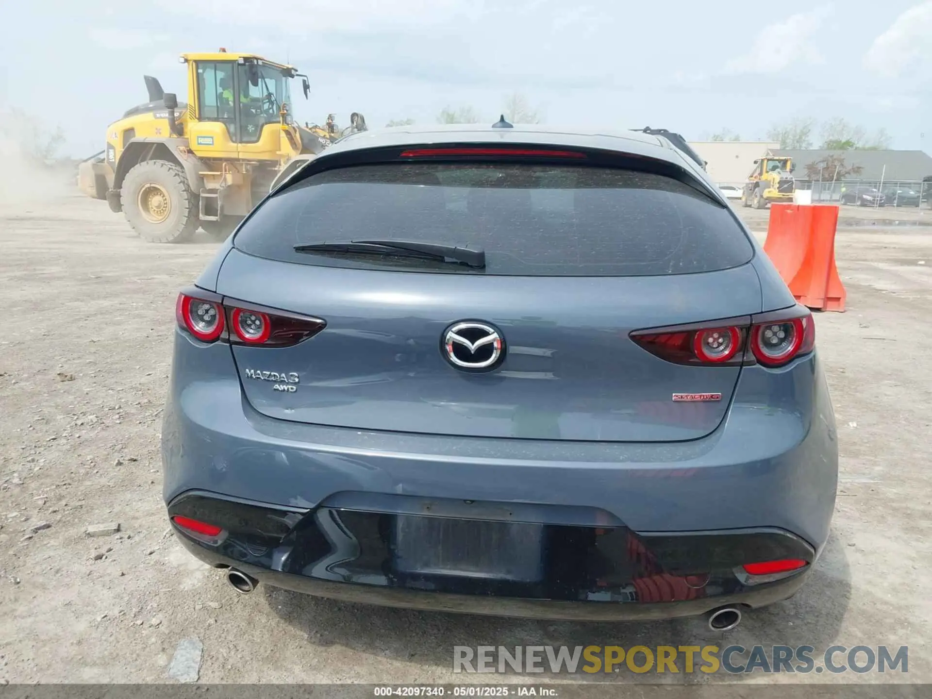 17 Photograph of a damaged car JM1BPBNM3L1171285 MAZDA MAZDA3 HATCHBACK 2020