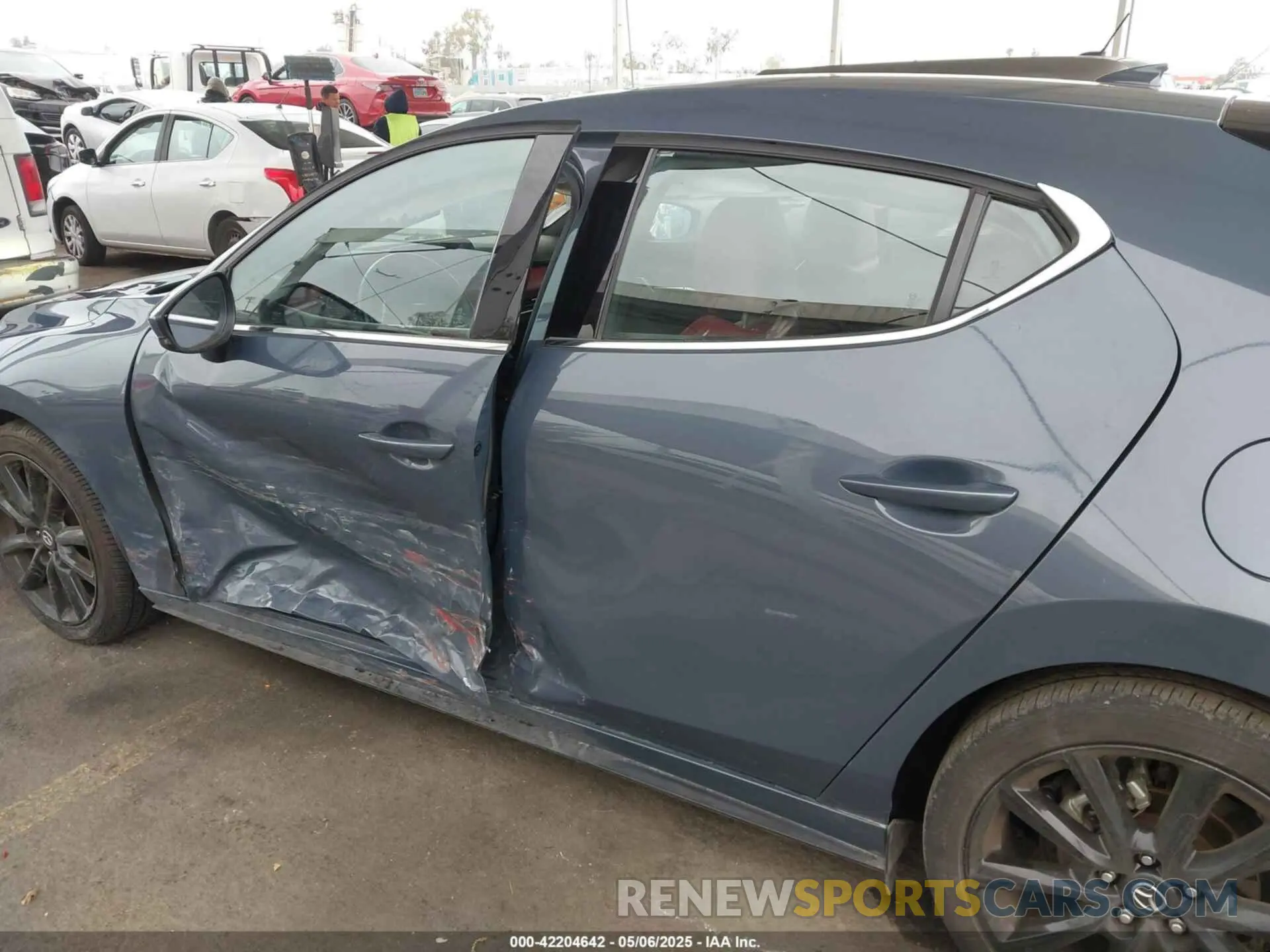 17 Photograph of a damaged car JM1BPBNM6L1167103 MAZDA MAZDA3 HATCHBACK 2020