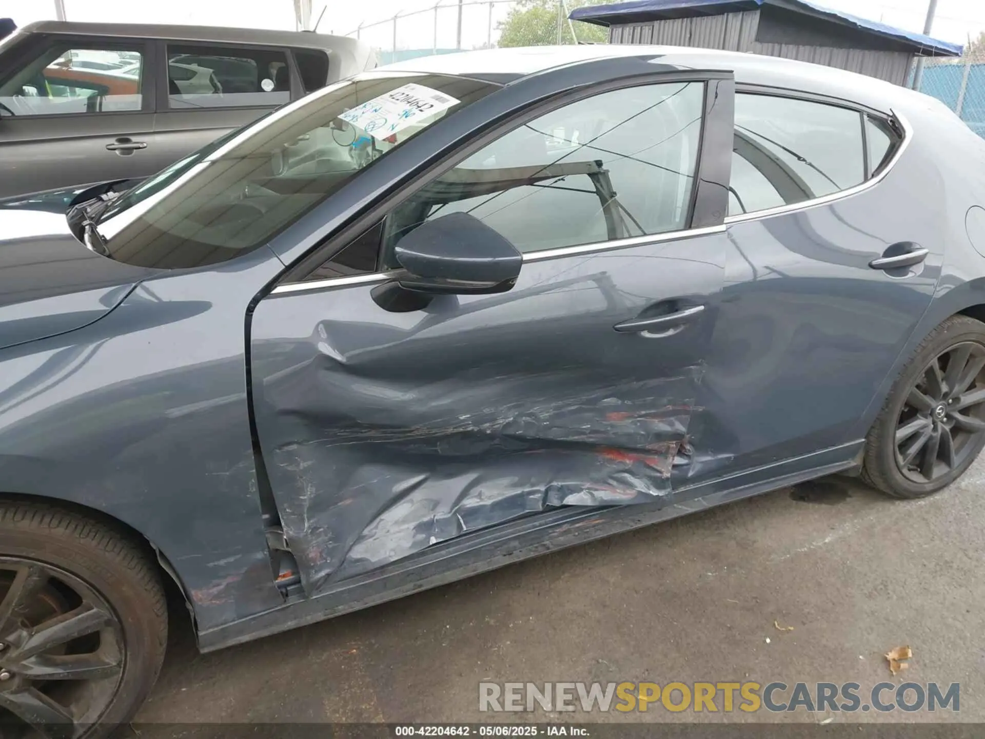 6 Photograph of a damaged car JM1BPBNM6L1167103 MAZDA MAZDA3 HATCHBACK 2020