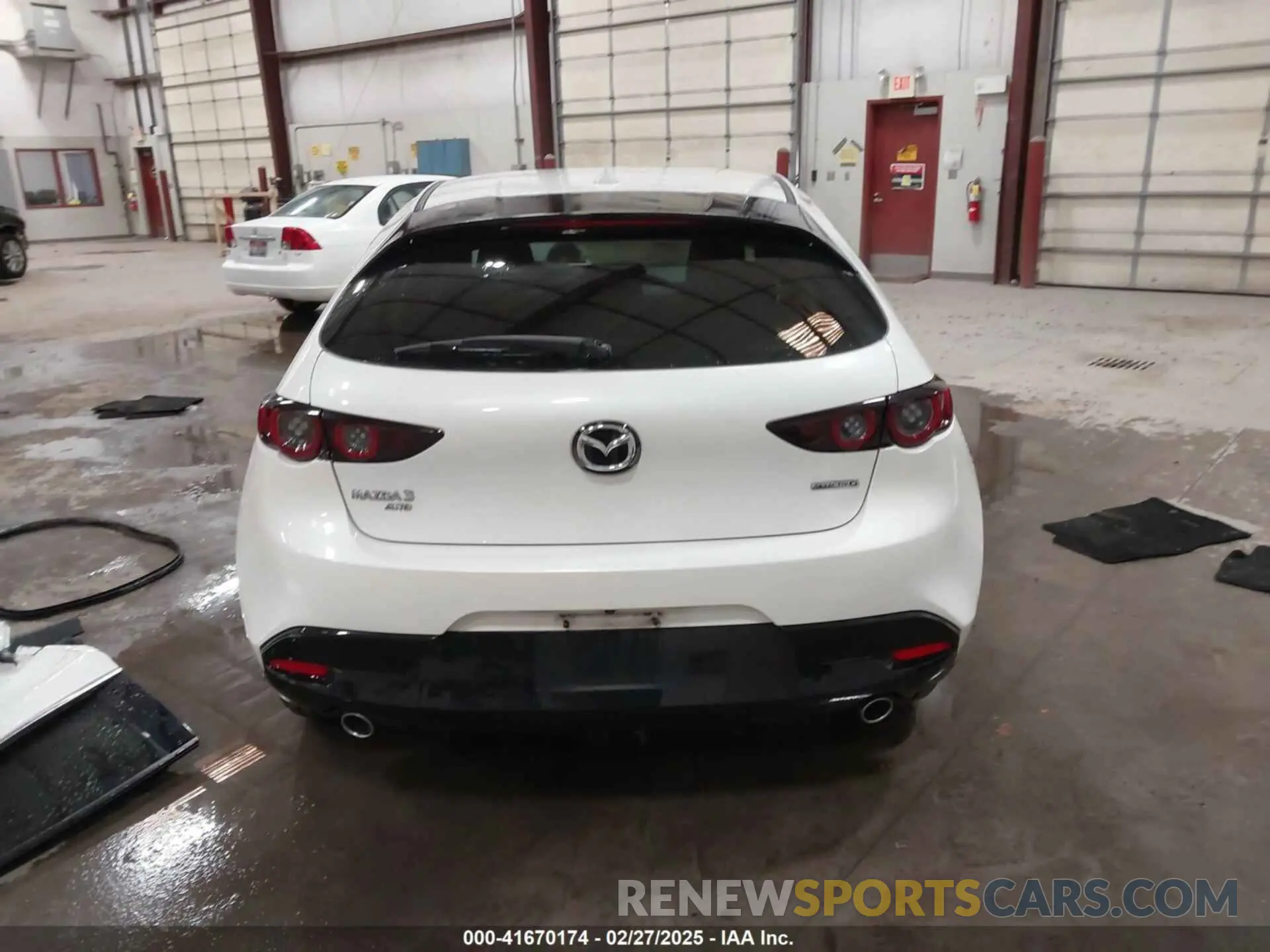 17 Photograph of a damaged car JM1BPBNM9L1163451 MAZDA MAZDA3 HATCHBACK 2020