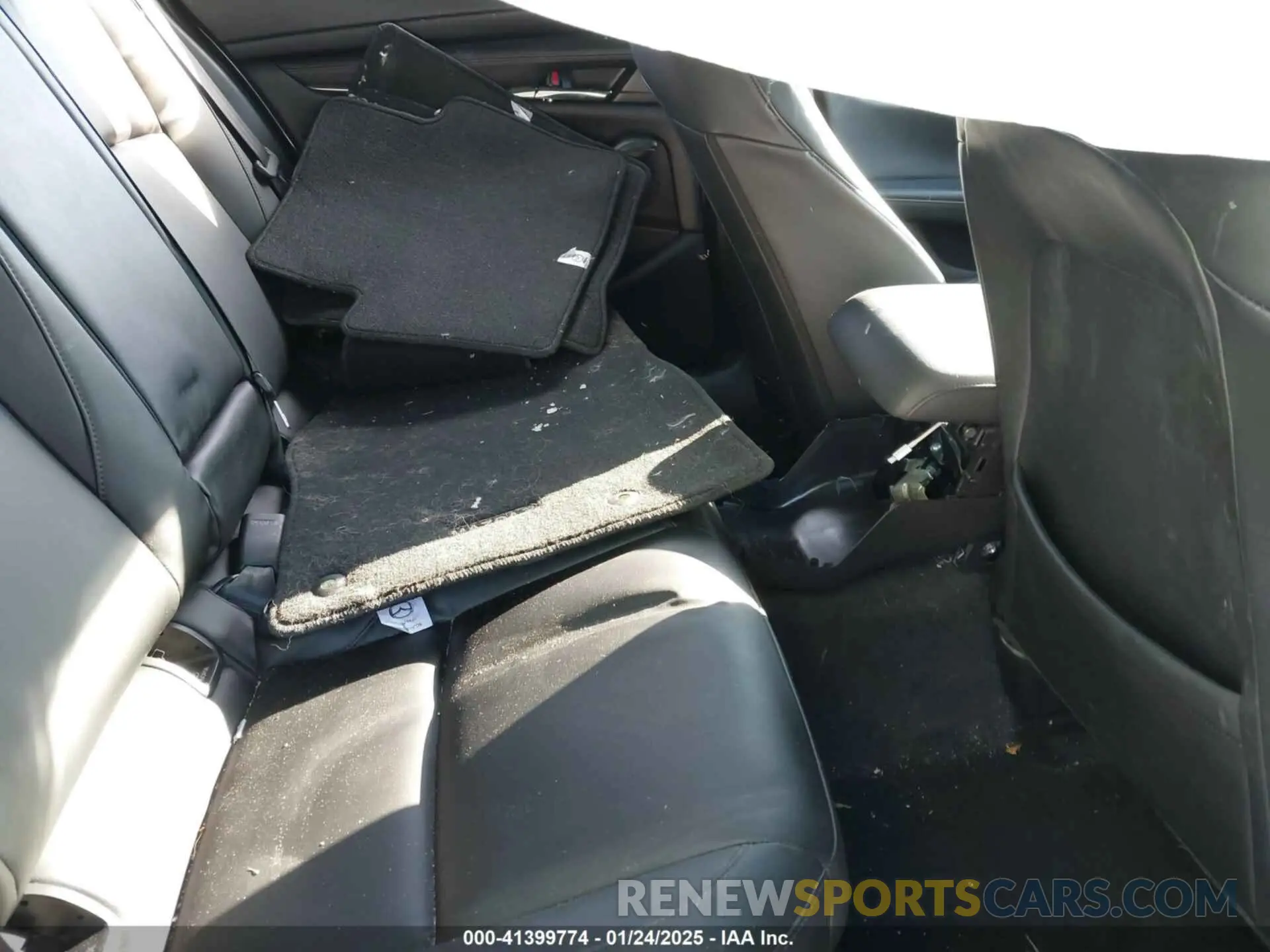 8 Photograph of a damaged car JM1BPBJY1M1400430 MAZDA MAZDA3 HATCHBACK 2021