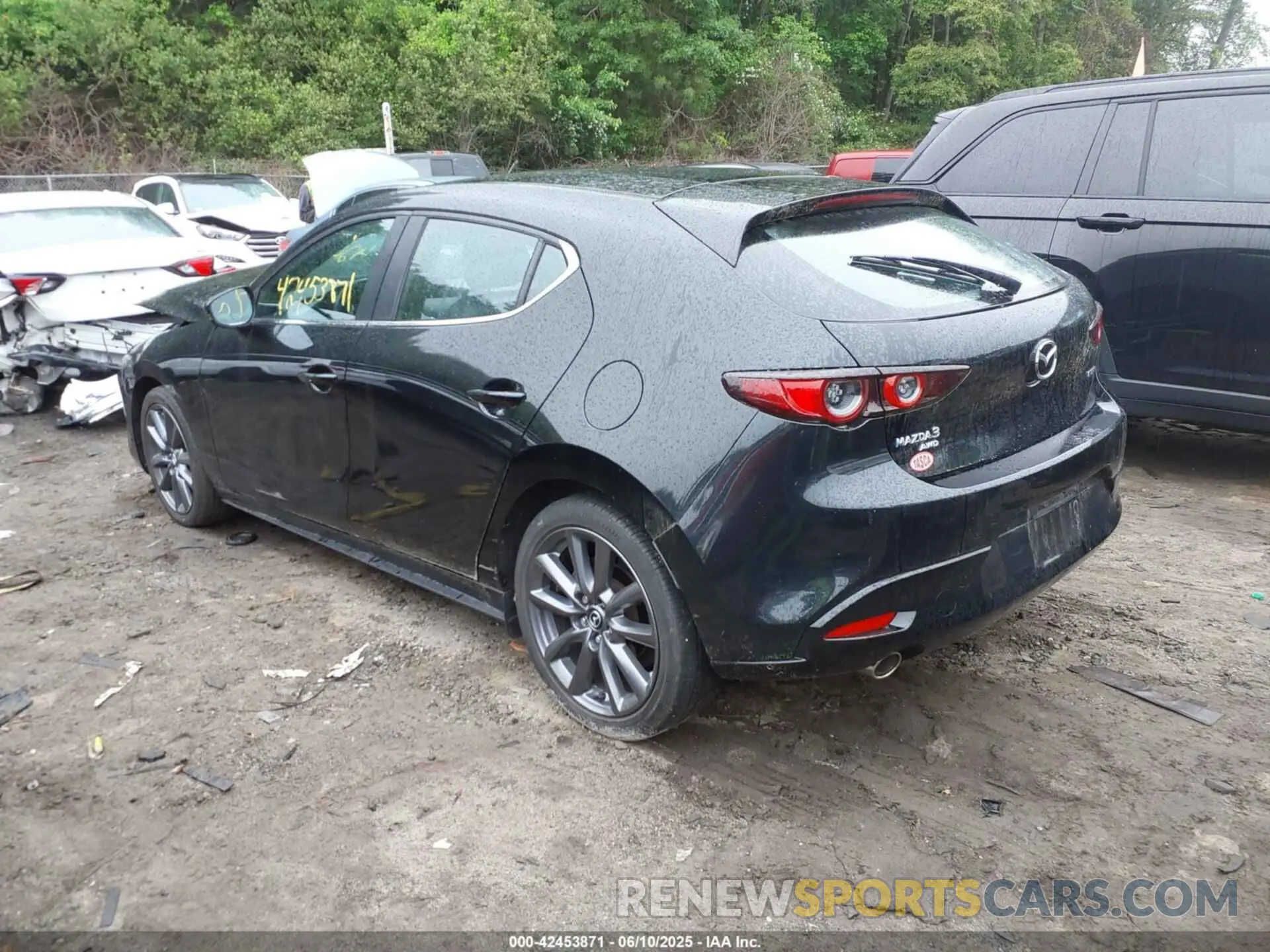 3 Photograph of a damaged car JM1BPBKLXM1328842 MAZDA MAZDA3 HATCHBACK 2021