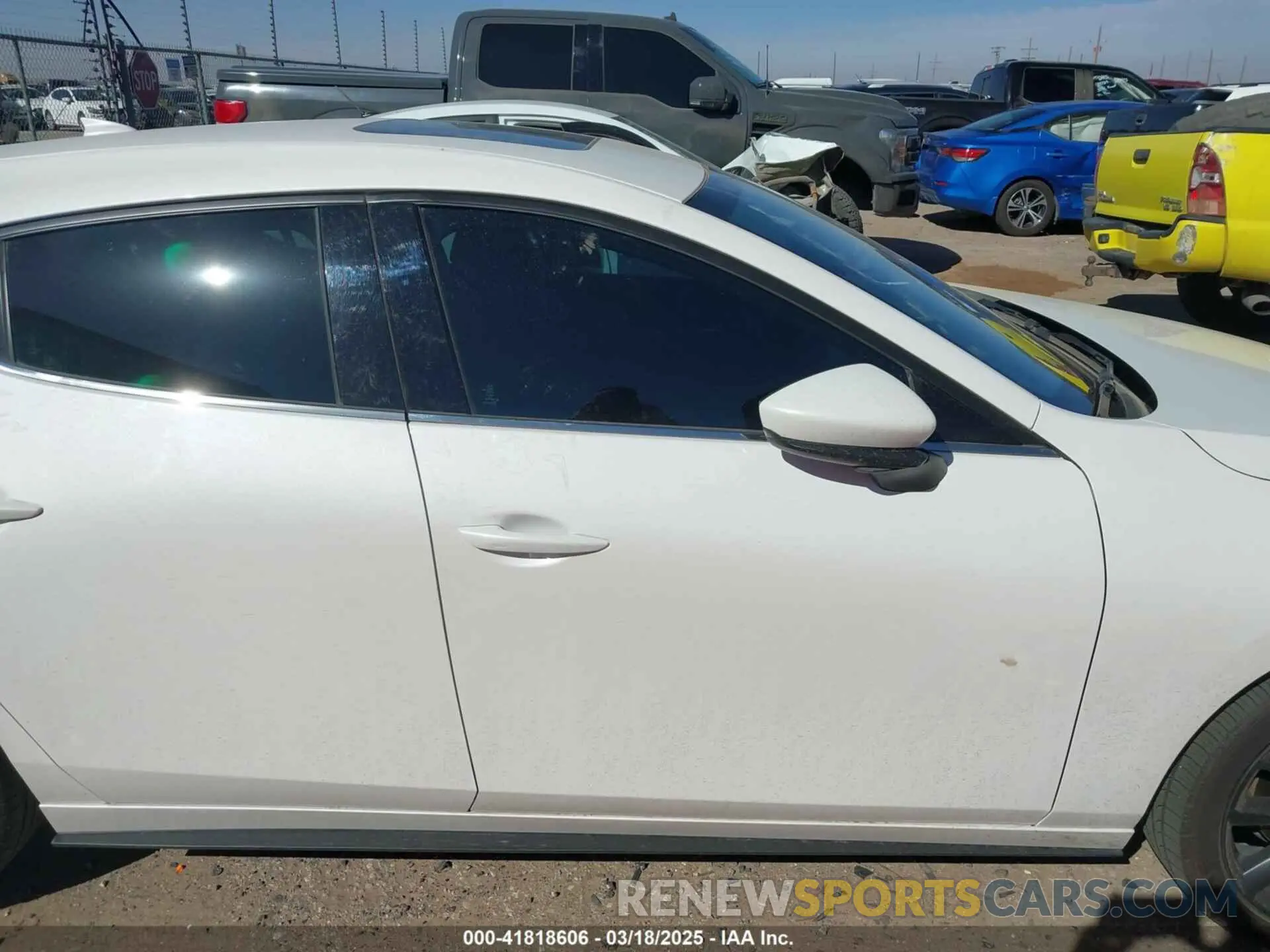 13 Photograph of a damaged car JM1BPBML7N1512408 MAZDA MAZDA3 HATCHBACK 2022