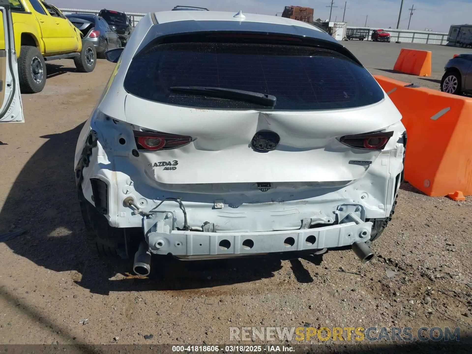 6 Photograph of a damaged car JM1BPBML7N1512408 MAZDA MAZDA3 HATCHBACK 2022