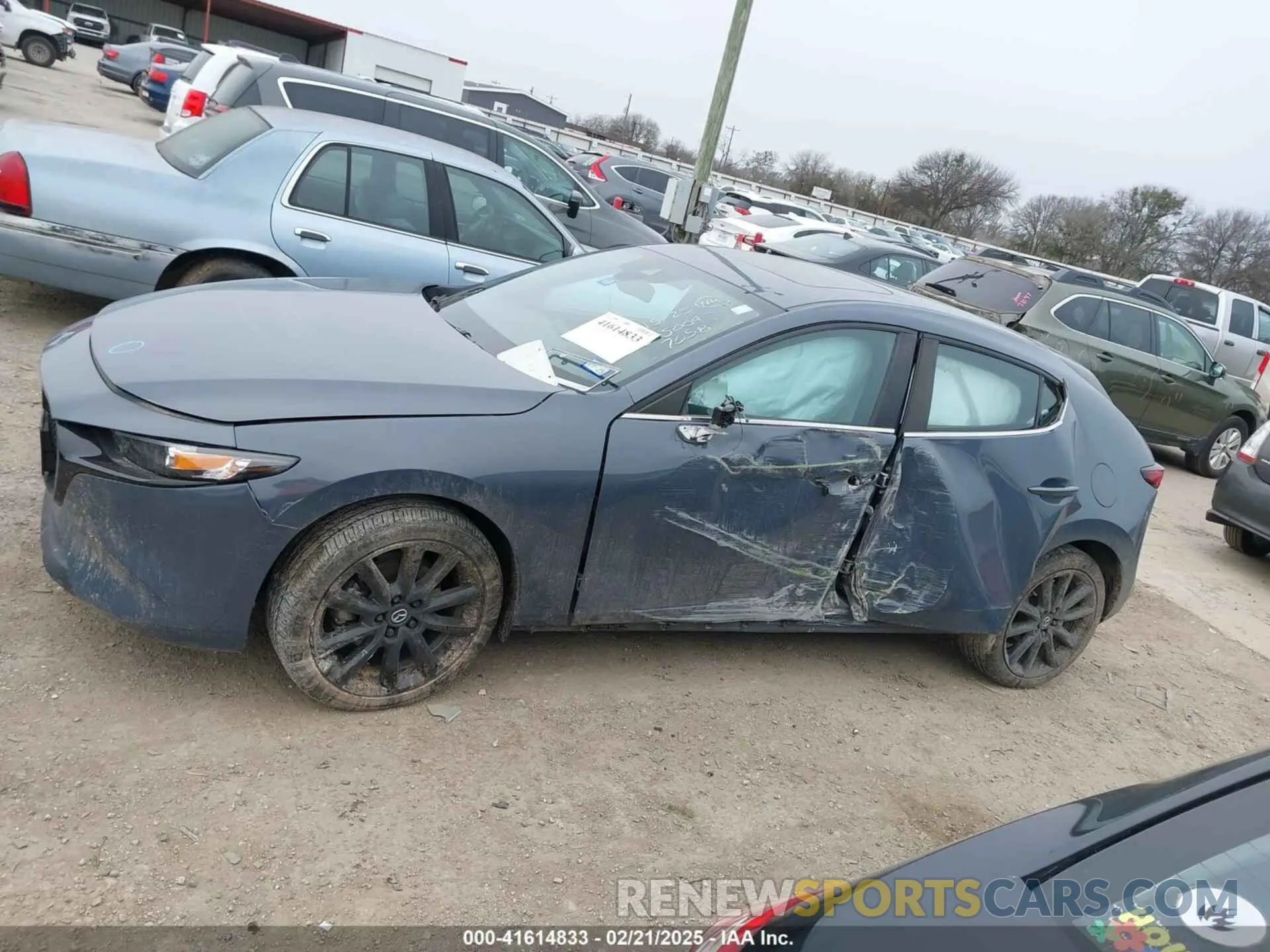 15 Photograph of a damaged car JM1BPBLM3P1607058 MAZDA MAZDA3 HATCHBACK 2023
