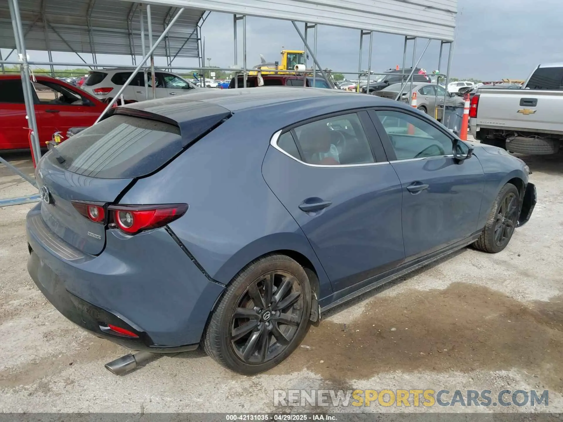4 Photograph of a damaged car JM1BPBLM9P1611745 MAZDA MAZDA3 HATCHBACK 2023