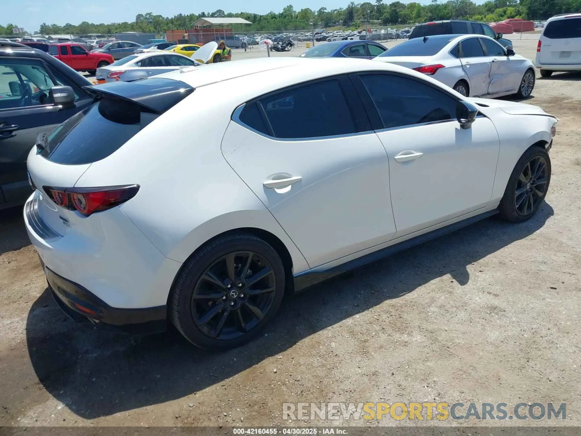 4 Photograph of a damaged car JM1BPBNY5P1603562 MAZDA MAZDA3 HATCHBACK 2023