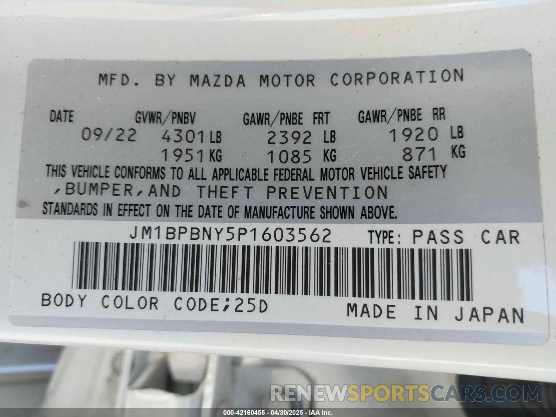 9 Photograph of a damaged car JM1BPBNY5P1603562 MAZDA MAZDA3 HATCHBACK 2023