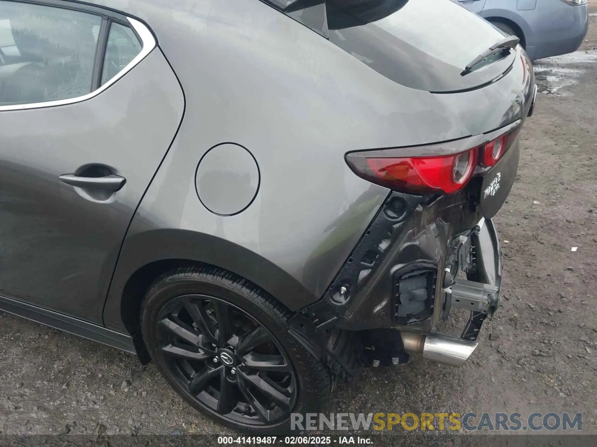 17 Photograph of a damaged car JM1BPBNY6R1707495 MAZDA MAZDA3 HATCHBACK 2024