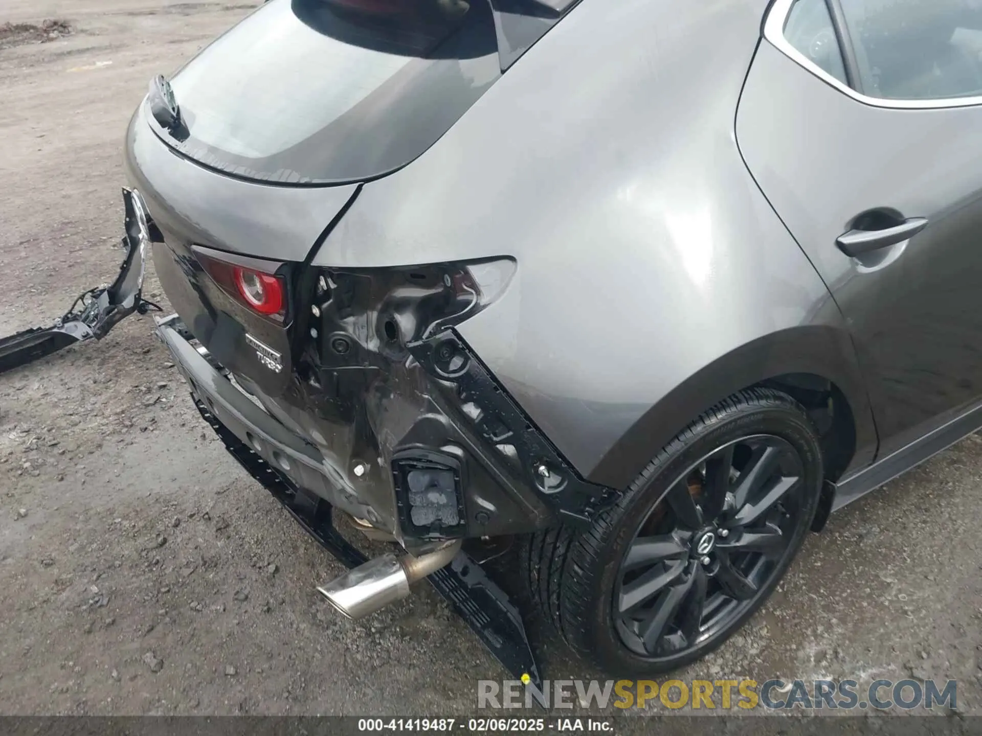 18 Photograph of a damaged car JM1BPBNY6R1707495 MAZDA MAZDA3 HATCHBACK 2024