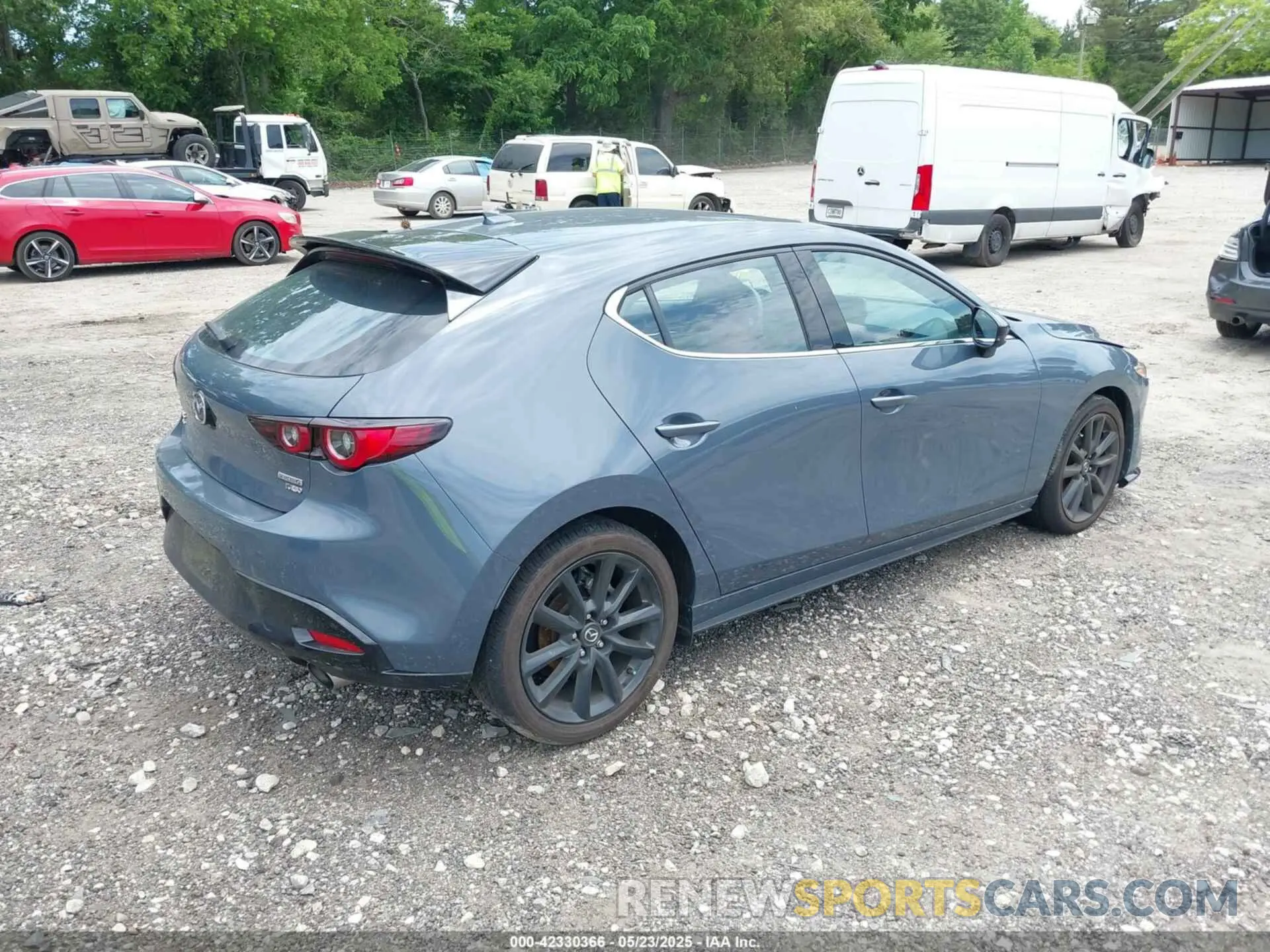 4 Photograph of a damaged car JM1BPBNYXR1654221 MAZDA MAZDA3 HATCHBACK 2024